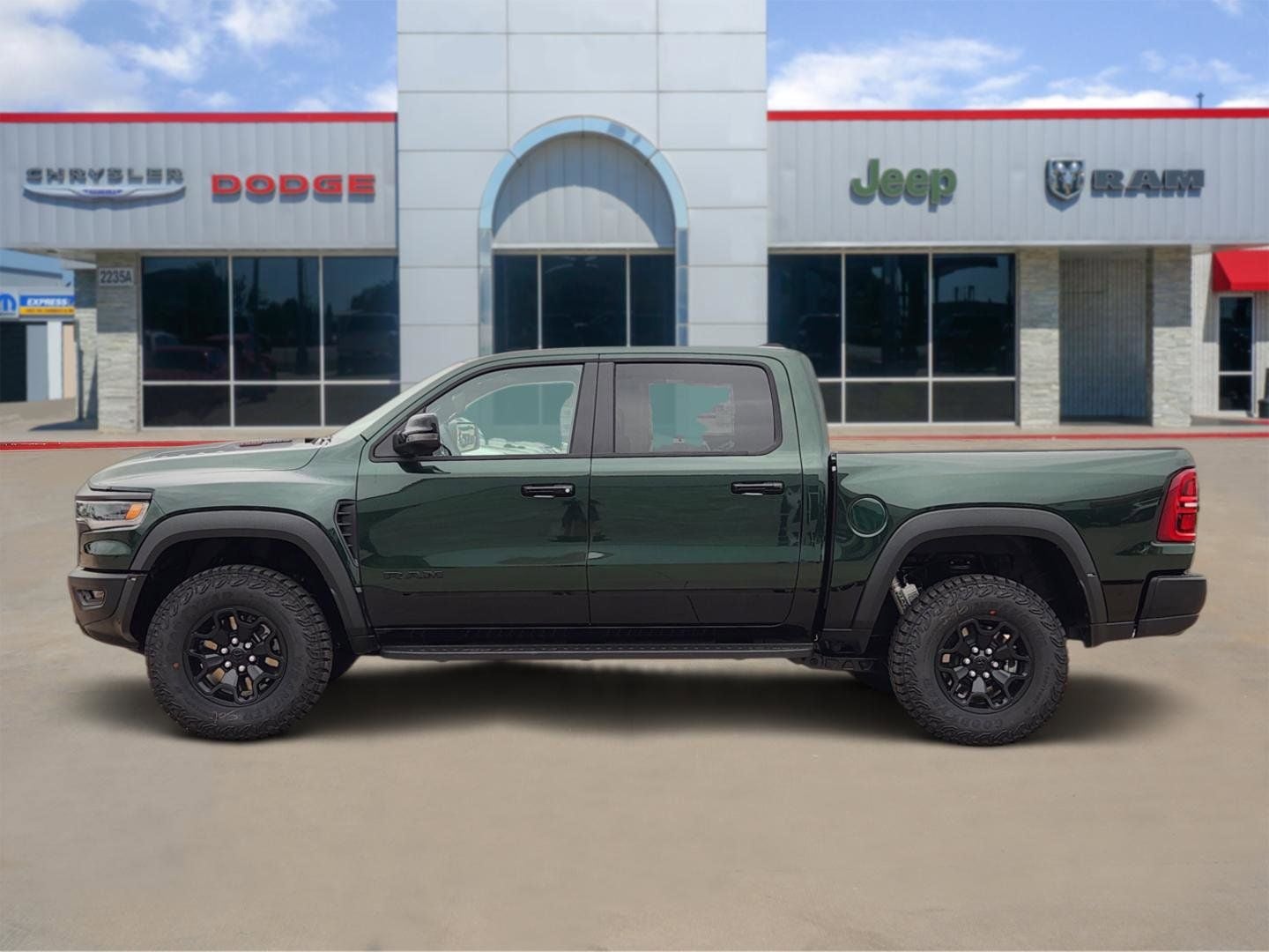 2026 RAM Ram 1500 RAM 1500 RHO CREW CAB 4X4 5'7' BOX