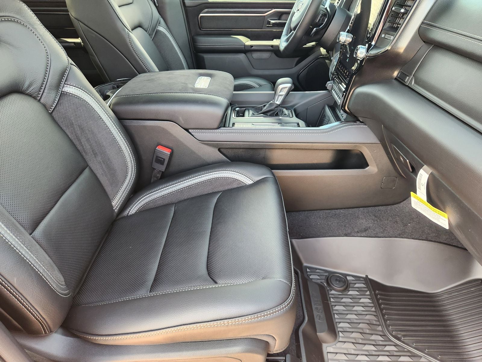 2026 RAM Ram 1500 RAM 1500 RHO CREW CAB 4X4 5'7' BOX