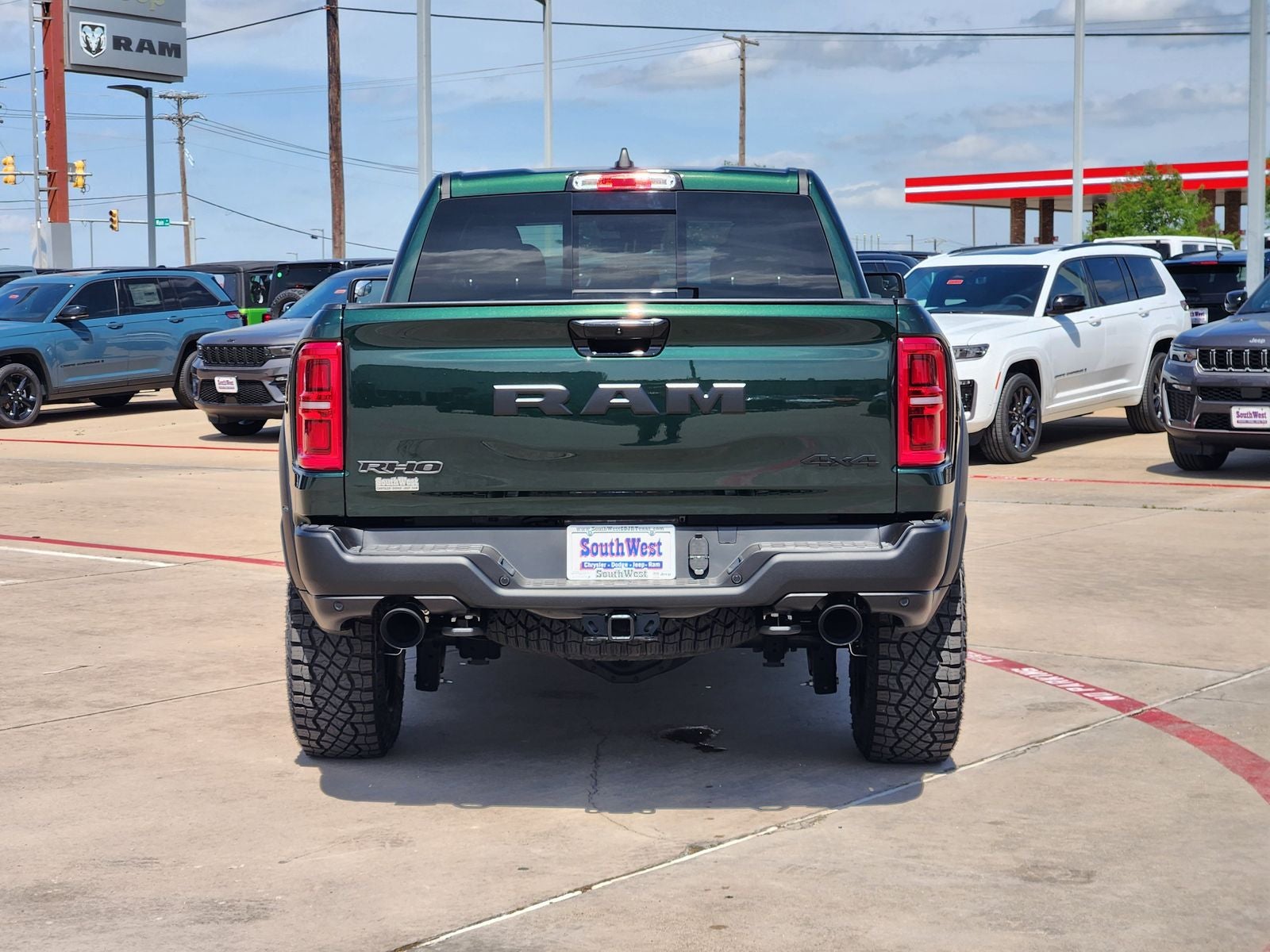 2026 RAM Ram 1500 RAM 1500 RHO CREW CAB 4X4 5'7' BOX