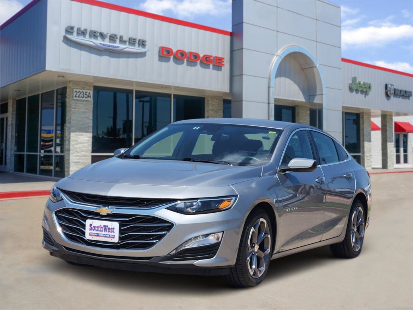 Used 2024 Chevrolet Malibu 1LT with VIN 1G1ZD5ST4RF140281 for sale in Cleburne, TX
