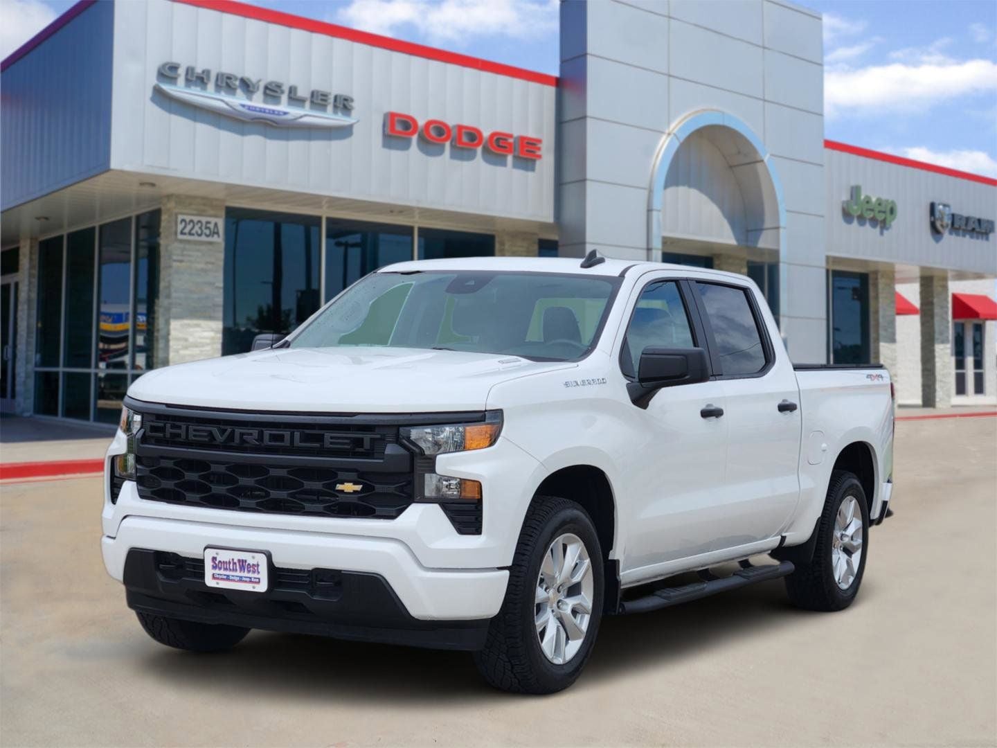2025 Chevrolet Silverado 1500 4WD Crew Cab Short Bed Custom