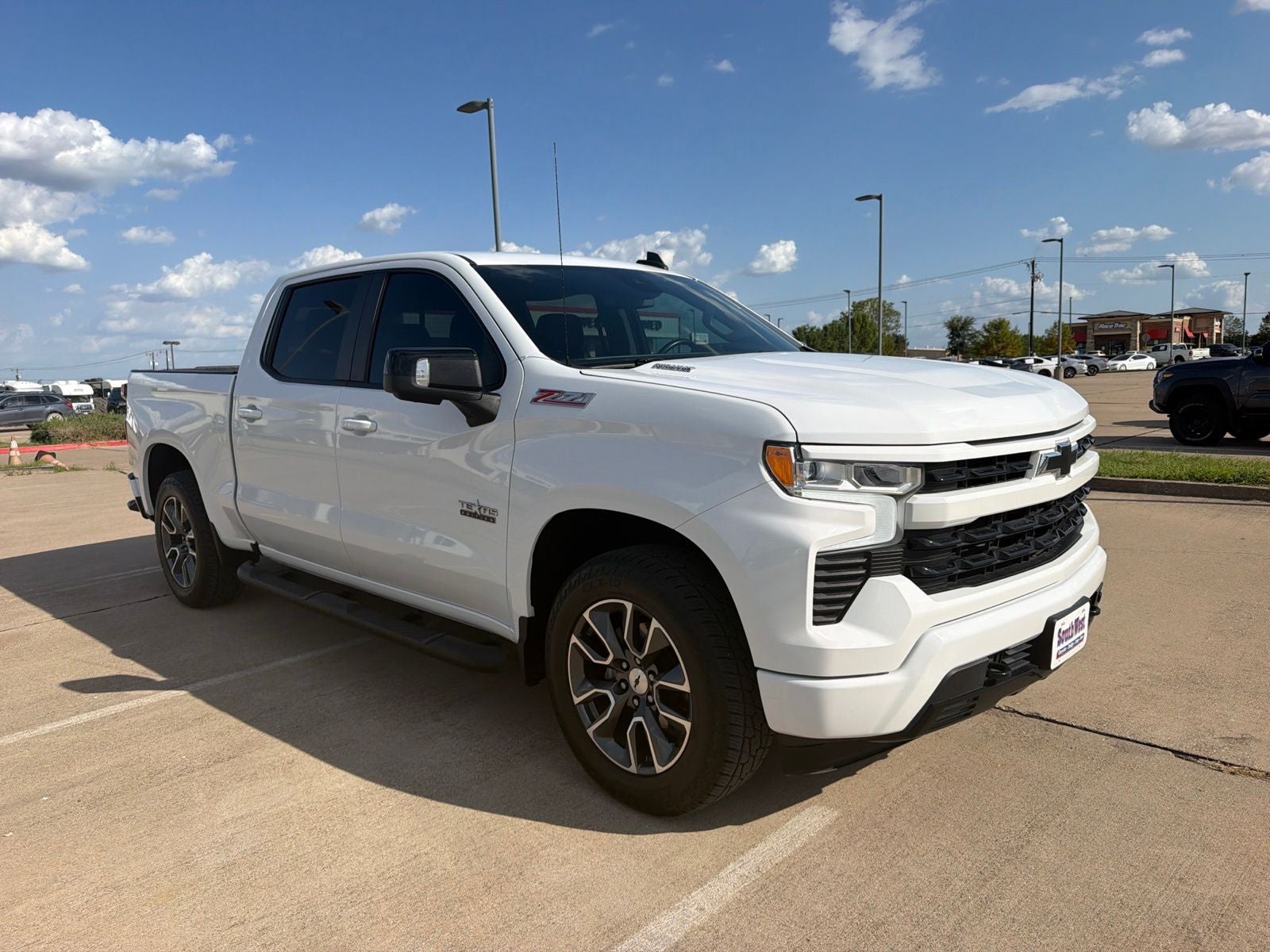 2022 Chevrolet Silverado 1500 4WD Crew Cab Short Bed RST