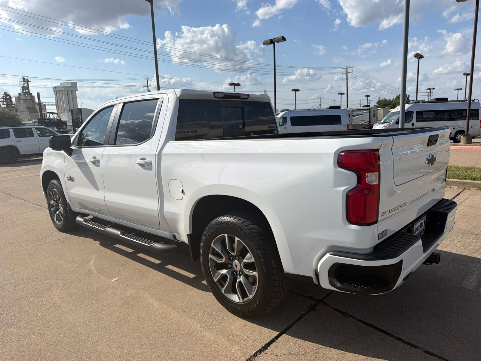 2022 Chevrolet Silverado 1500 4WD Crew Cab Short Bed RST