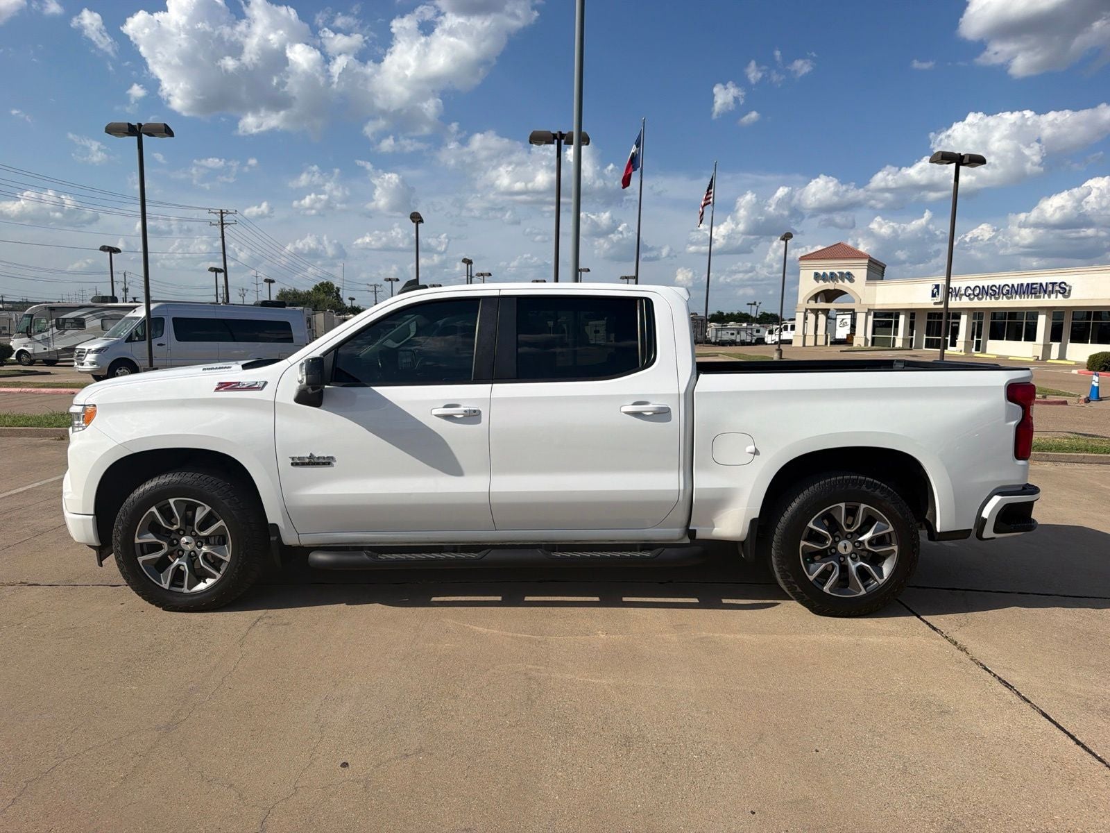 2022 Chevrolet Silverado 1500 4WD Crew Cab Short Bed RST