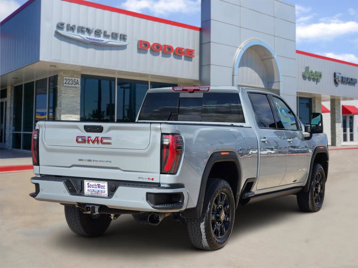 2024 GMC Sierra 2500HD 4WD Crew Cab Standard Bed AT4