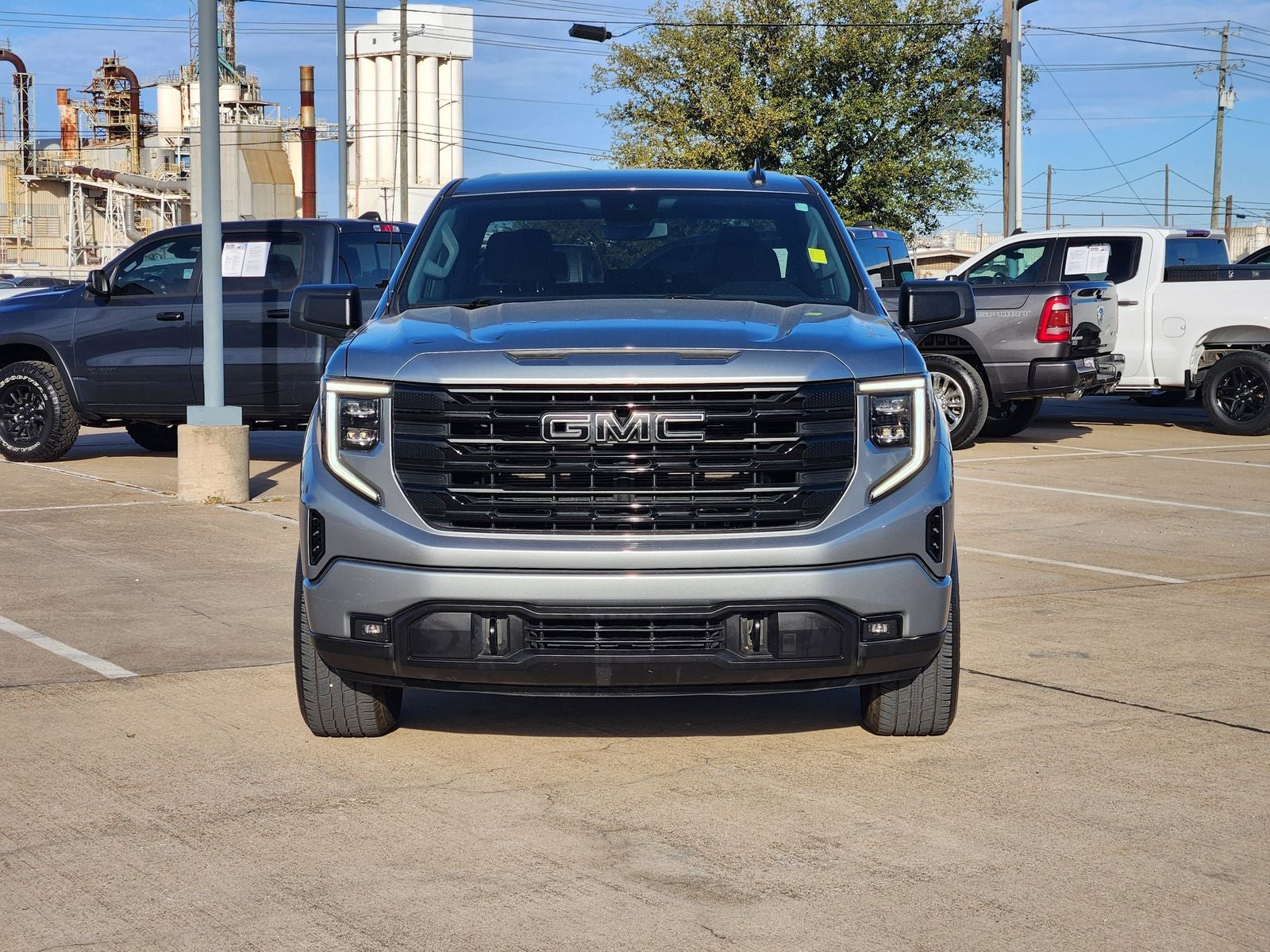 2023 GMC Sierra 1500 4WD Crew Cab Short Box Elevation with 3SB