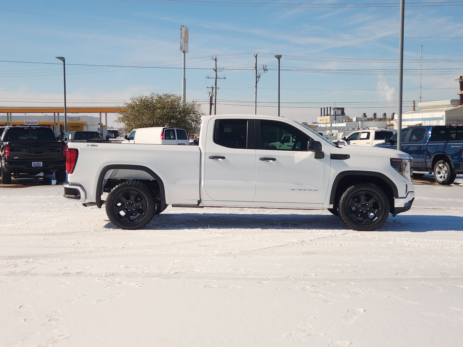 2023 GMC Sierra 1500 4WD Double Cab Standard Box Pro