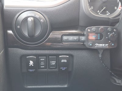 2018 Nissan TITAN SV