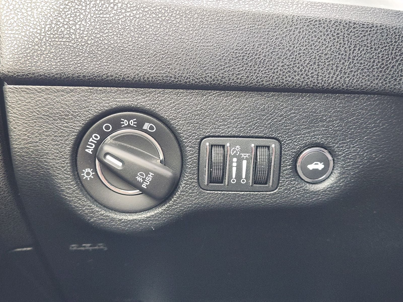 2018 Chrysler 300 300C