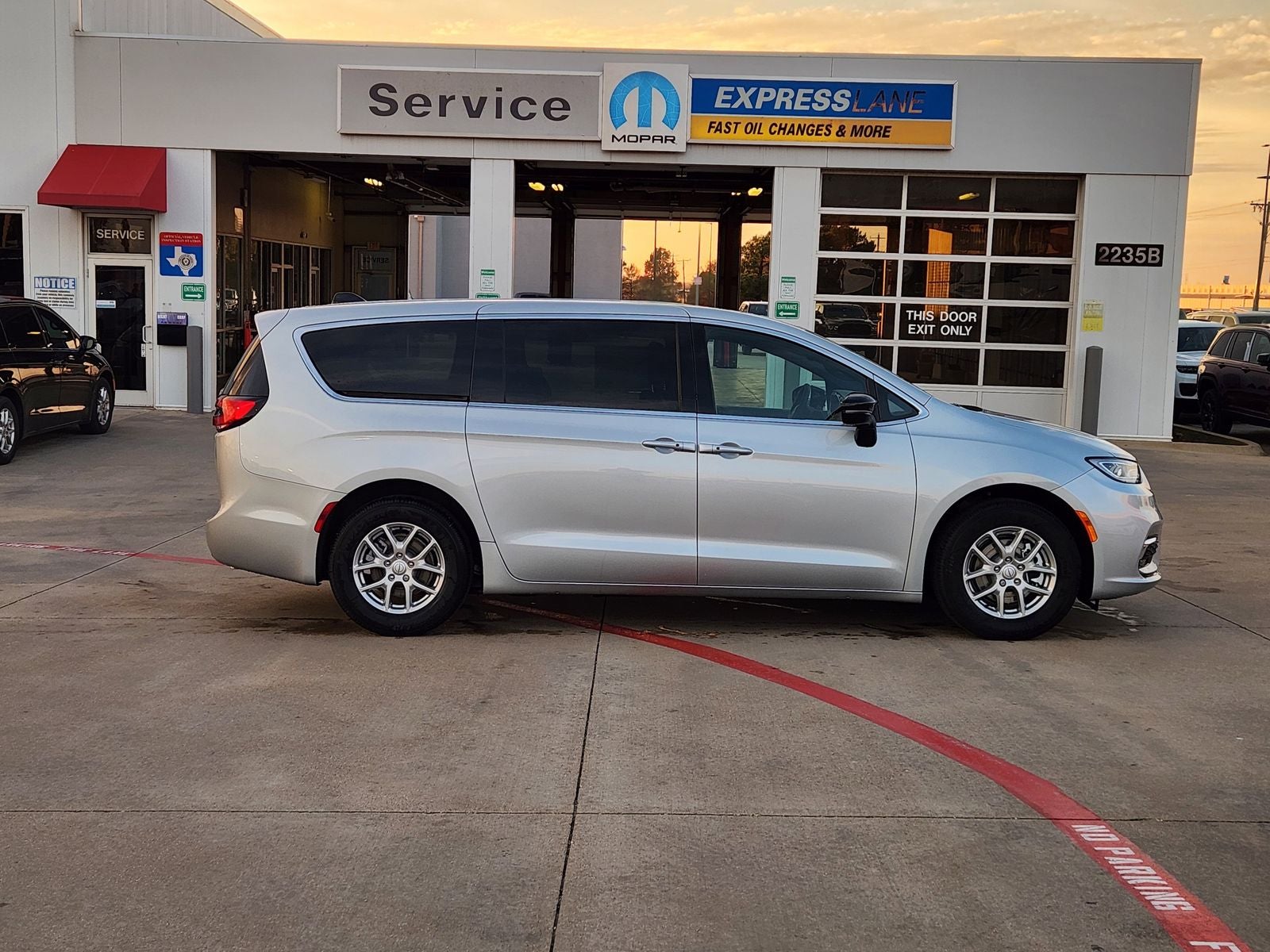 2026 Chrysler Pacifica PACIFICA SELECT