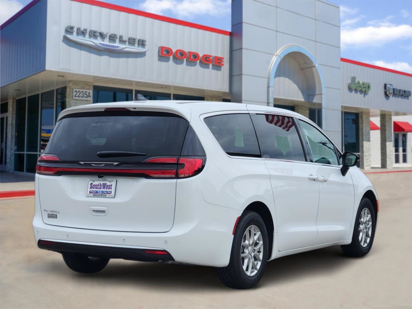 2027 Chrysler Pacifica PACIFICA SELECT