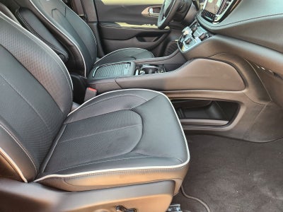 2027 Chrysler Pacifica PACIFICA LIMITED