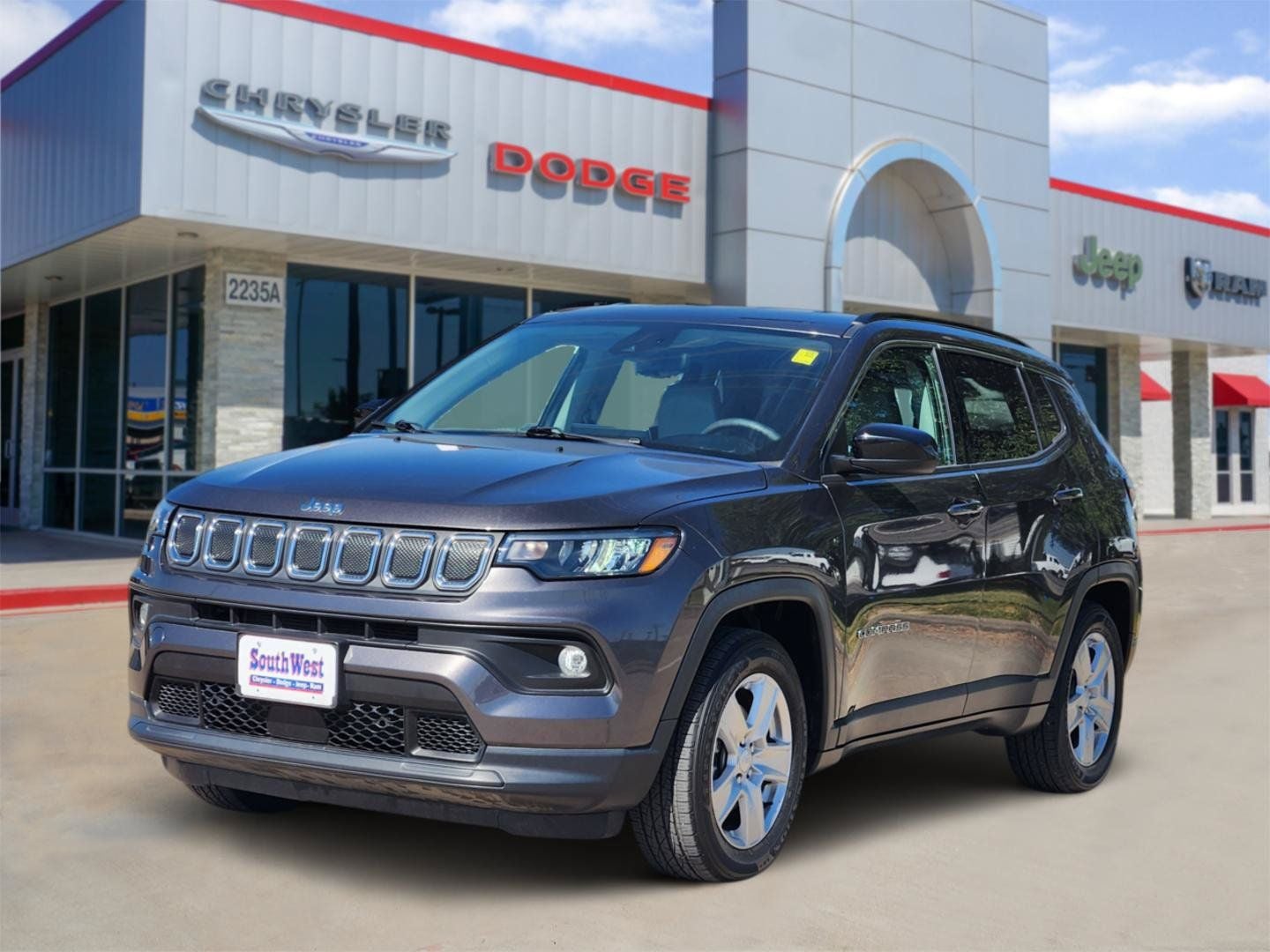 Used 2022 Jeep Compass Latitude with VIN 3C4NJCBB0NT217996 for sale in Cleburne, TX