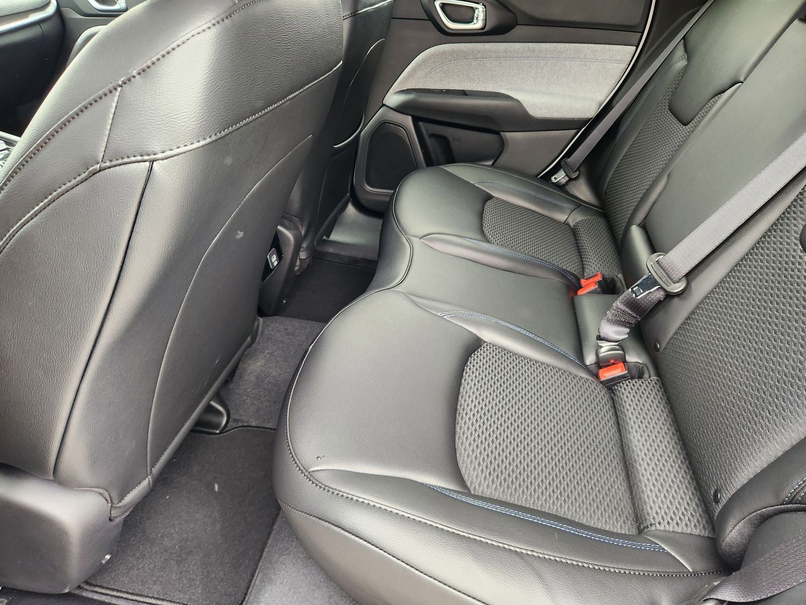 2026 Jeep Compass COMPASS LATITUDE 4X4