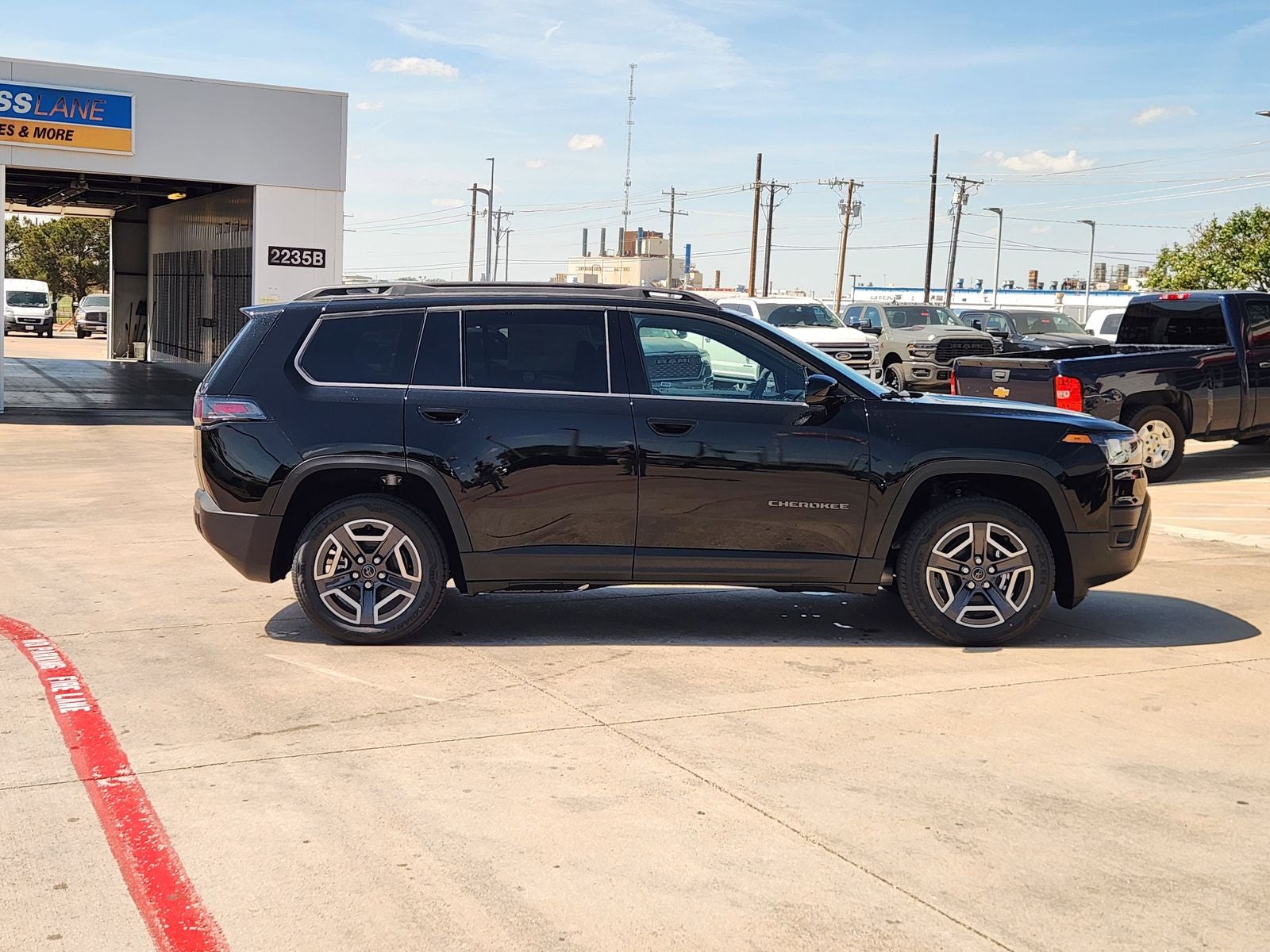2026 Jeep Cherokee CHEROKEE LAREDO 4X4