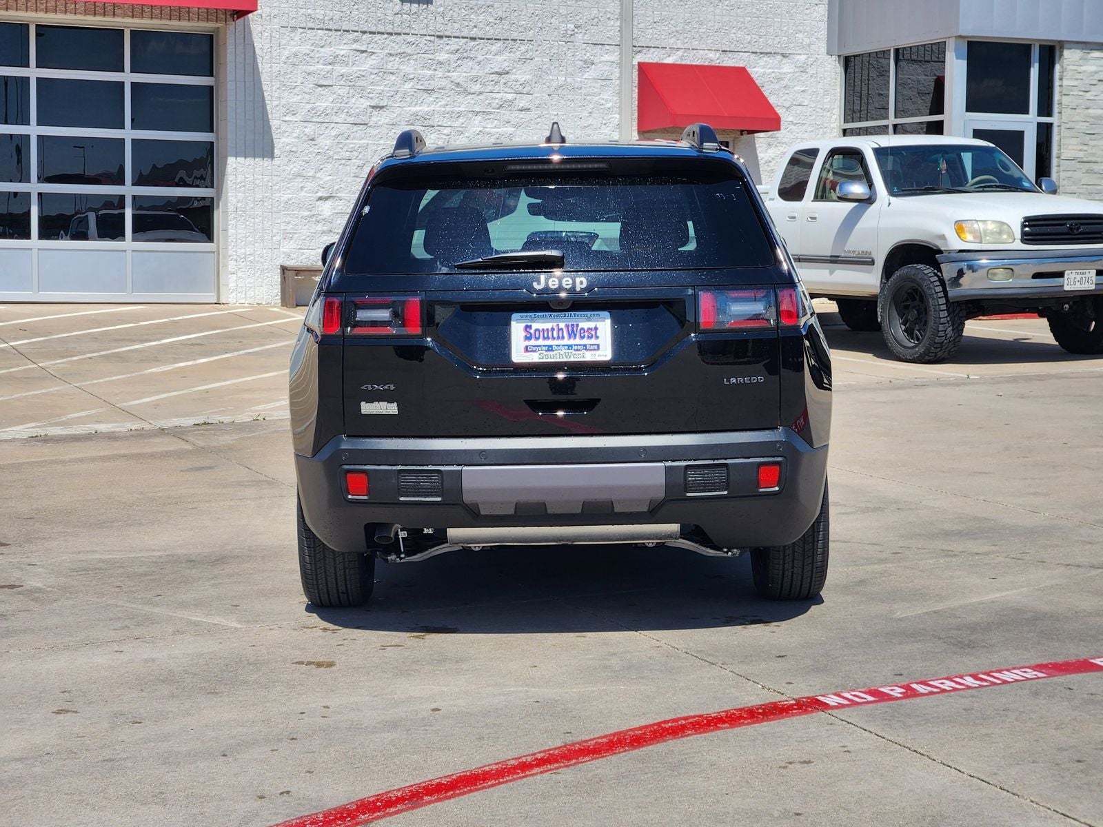 2026 Jeep Cherokee CHEROKEE LAREDO 4X4