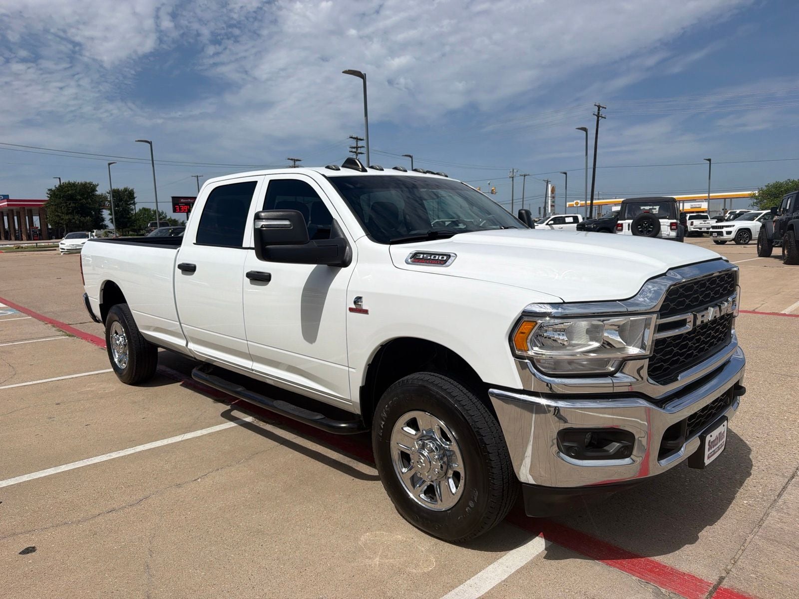 2023 RAM Ram 3500 Tradesman Crew Cab 4x4 8' Box