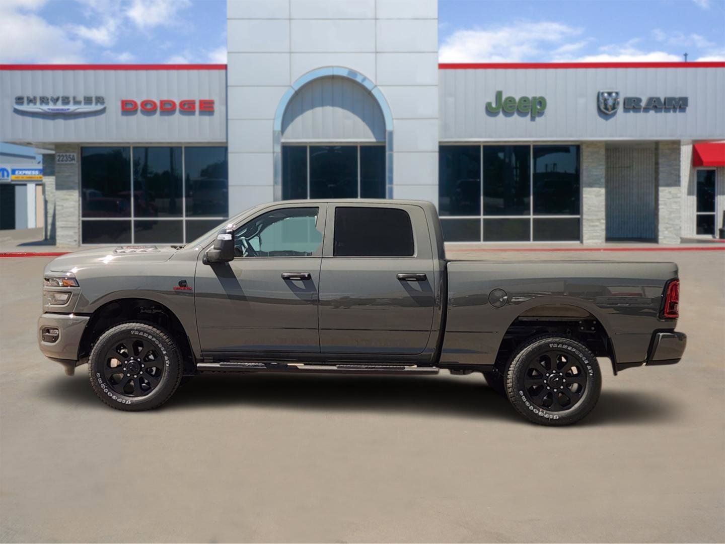 2026 RAM Ram 2500 RAM 2500 BLACK EXPRESS CREW CAB 4X4 6'4' BOX
