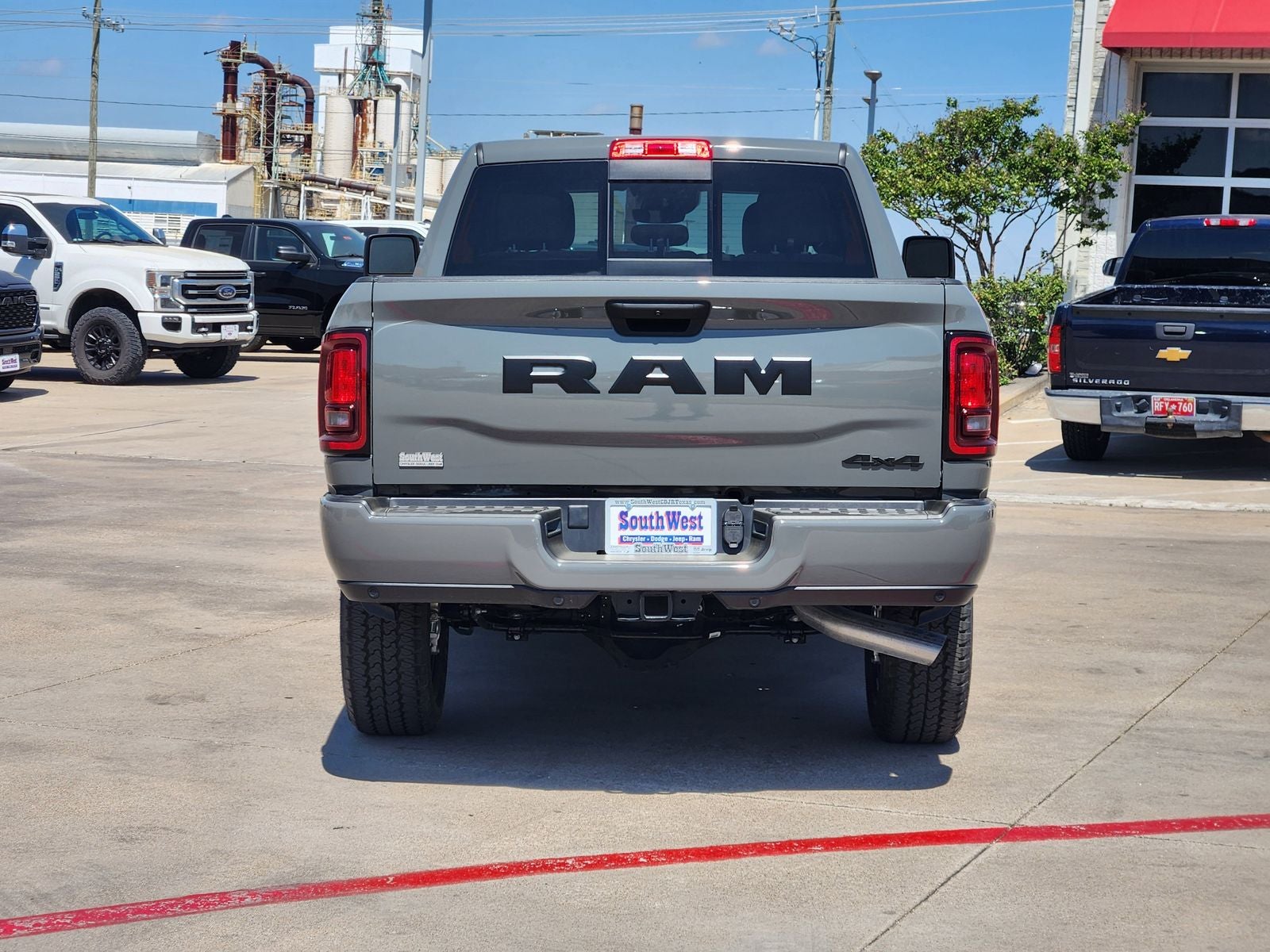 2026 RAM Ram 2500 RAM 2500 BLACK EXPRESS CREW CAB 4X4 6'4' BOX