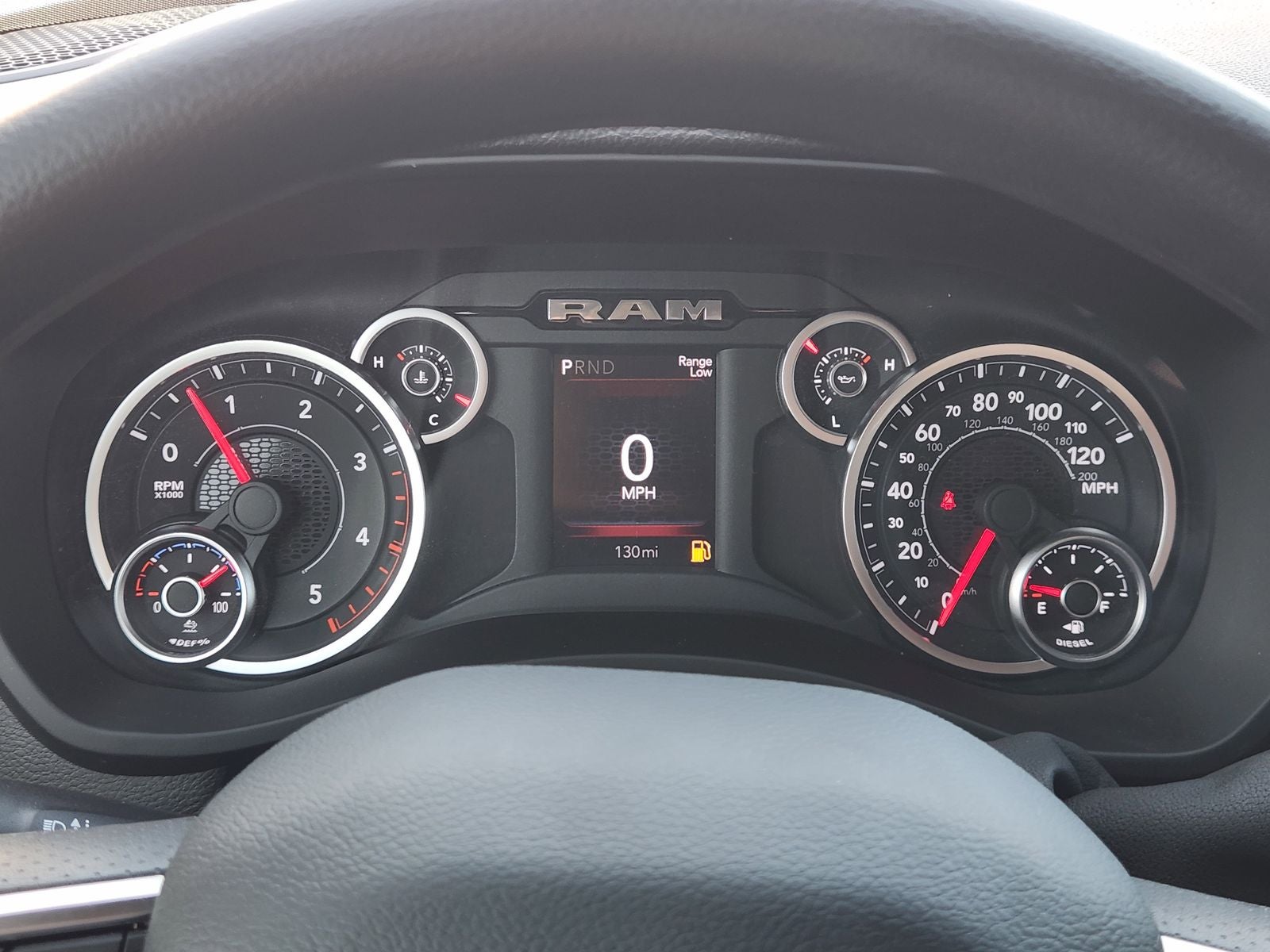 2026 RAM Ram 2500 RAM 2500 BLACK EXPRESS CREW CAB 4X4 6'4' BOX