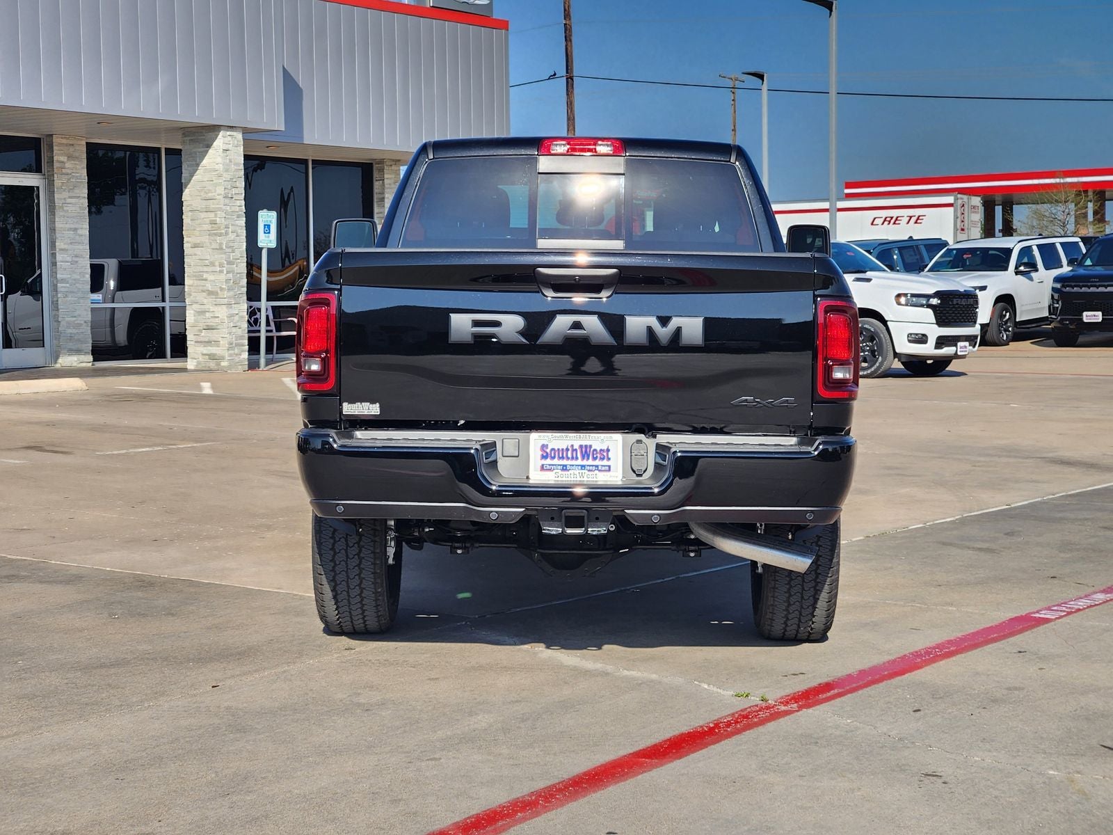 2026 RAM Ram 2500 RAM 2500 BLACK EXPRESS CREW CAB 4X4 6'4' BOX