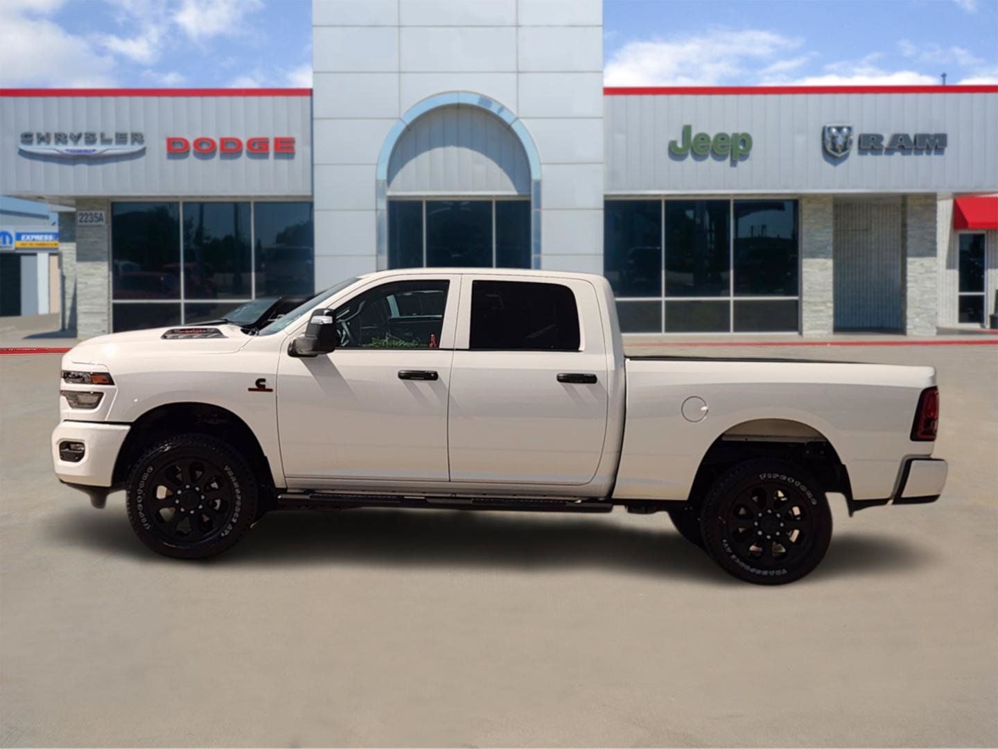 2026 RAM Ram 2500 RAM 2500 BLACK EXPRESS CREW CAB 4X4 6'4' BOX