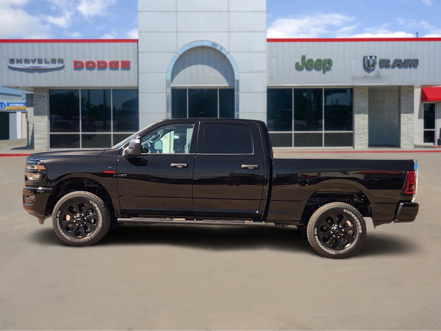 2026 RAM Ram 2500 RAM 2500 BLACK EXPRESS CREW CAB 4X4 6'4' BOX