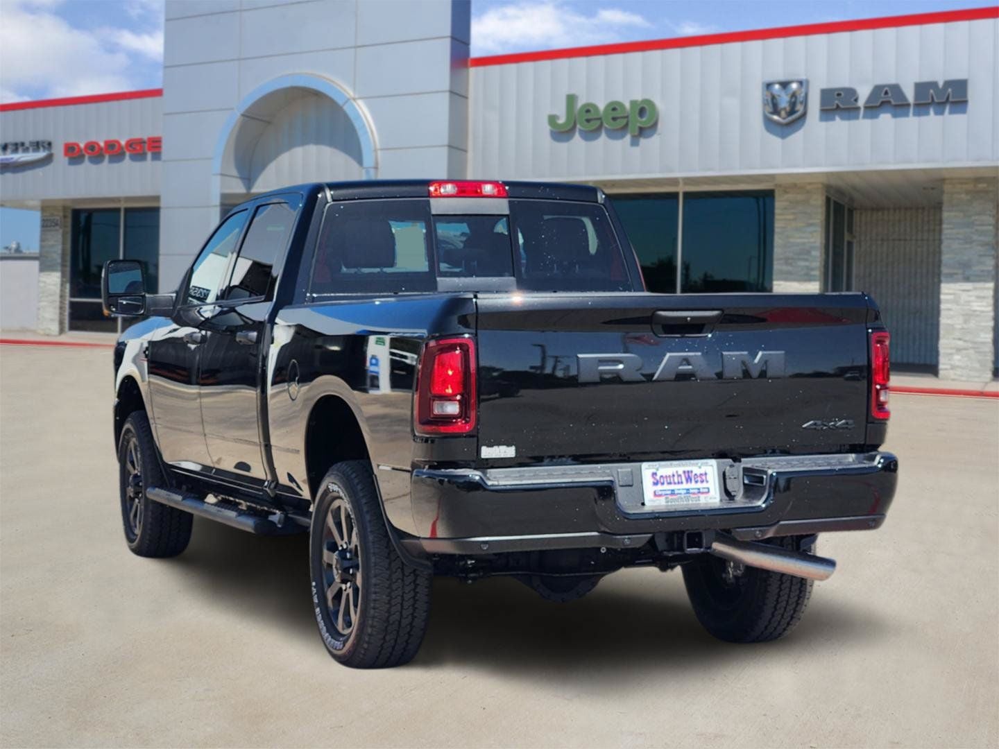 2026 RAM Ram 2500 RAM 2500 BLACK EXPRESS CREW CAB 4X4 6'4' BOX