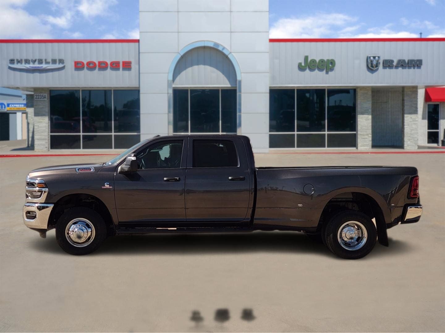 2026 RAM Ram 3500 RAM 3500 TRADESMAN CREW CAB 4X4 8' BOX