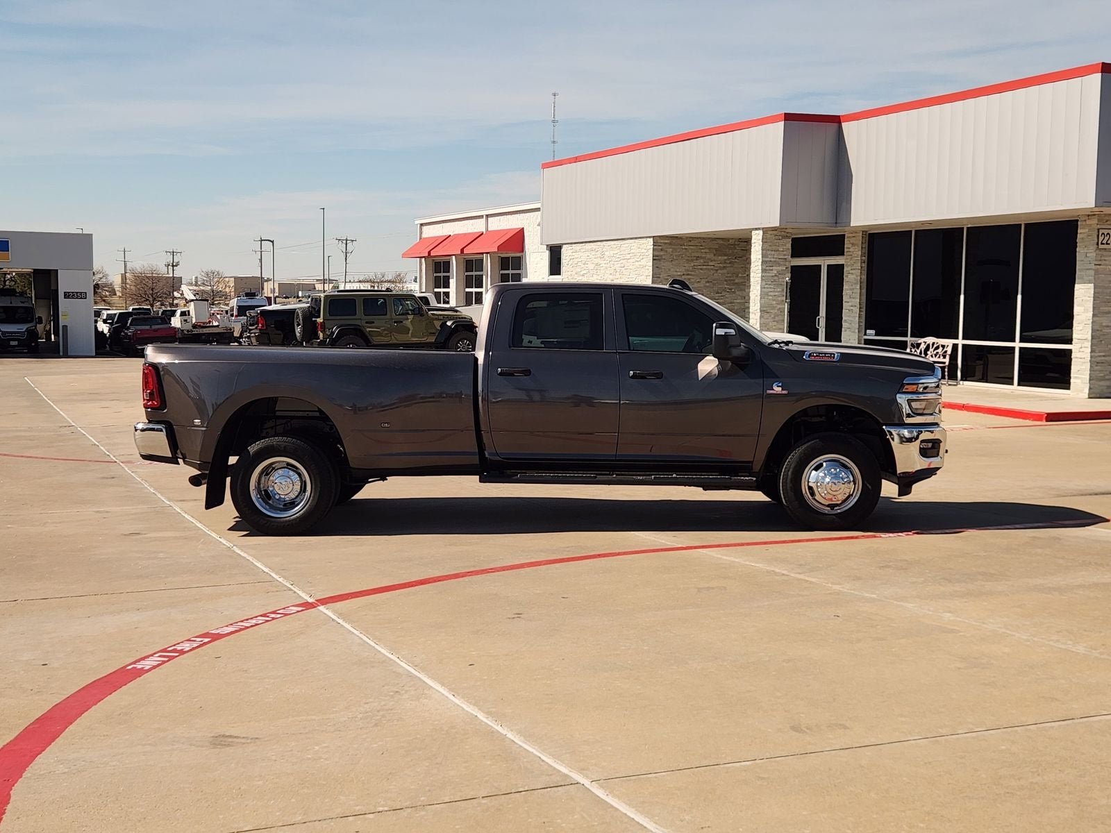 2026 RAM Ram 3500 RAM 3500 TRADESMAN CREW CAB 4X4 8' BOX