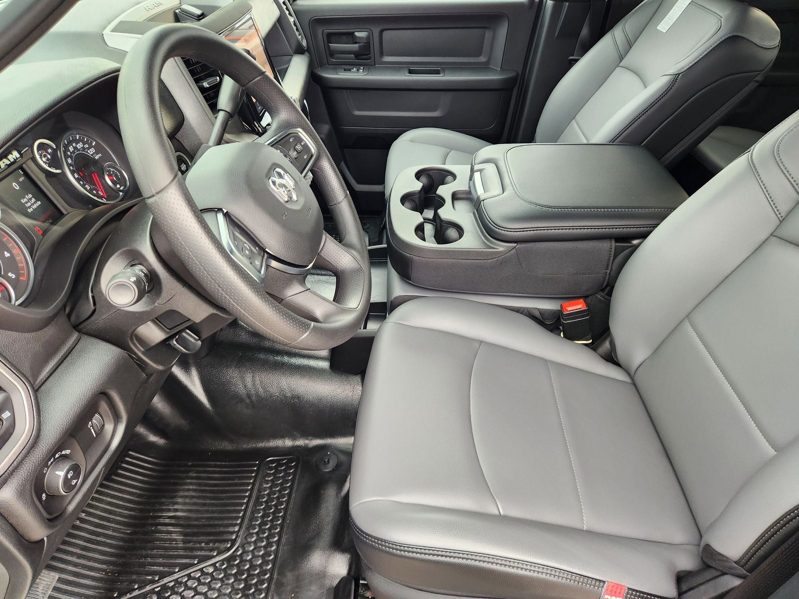 2026 RAM Ram 3500 RAM 3500 TRADESMAN CREW CAB 4X4 8' BOX