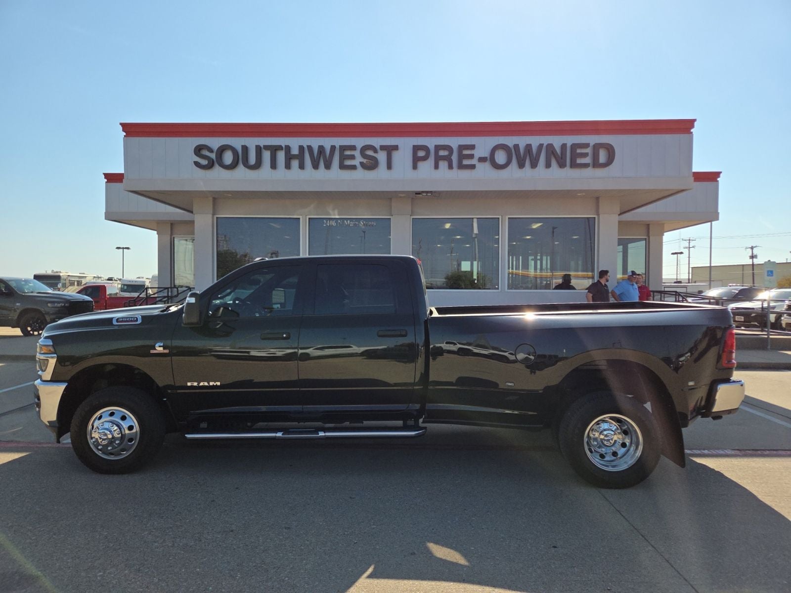 2025 RAM Ram 3500 Lone Star Crew Cab 4x4 8' Box