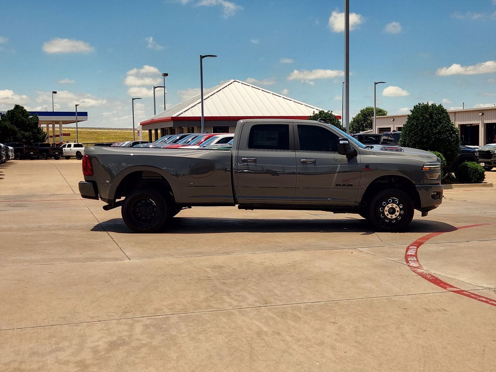 2026 RAM Ram 3500 RAM 3500 LARAMIE CREW CAB 4X4 8' BOX
