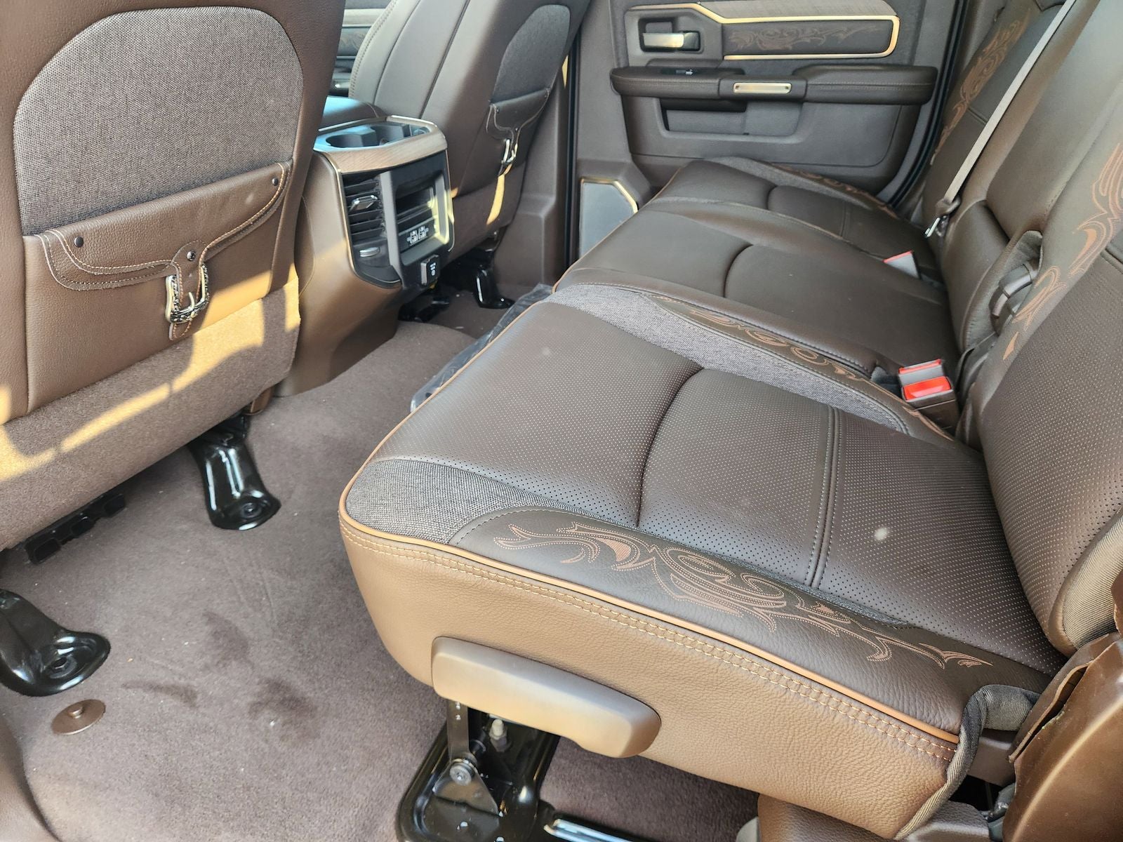 2026 RAM Ram 3500 RAM 3500 LIMITED LONGHORN MEGA CAB 4X4 6'4' BOX