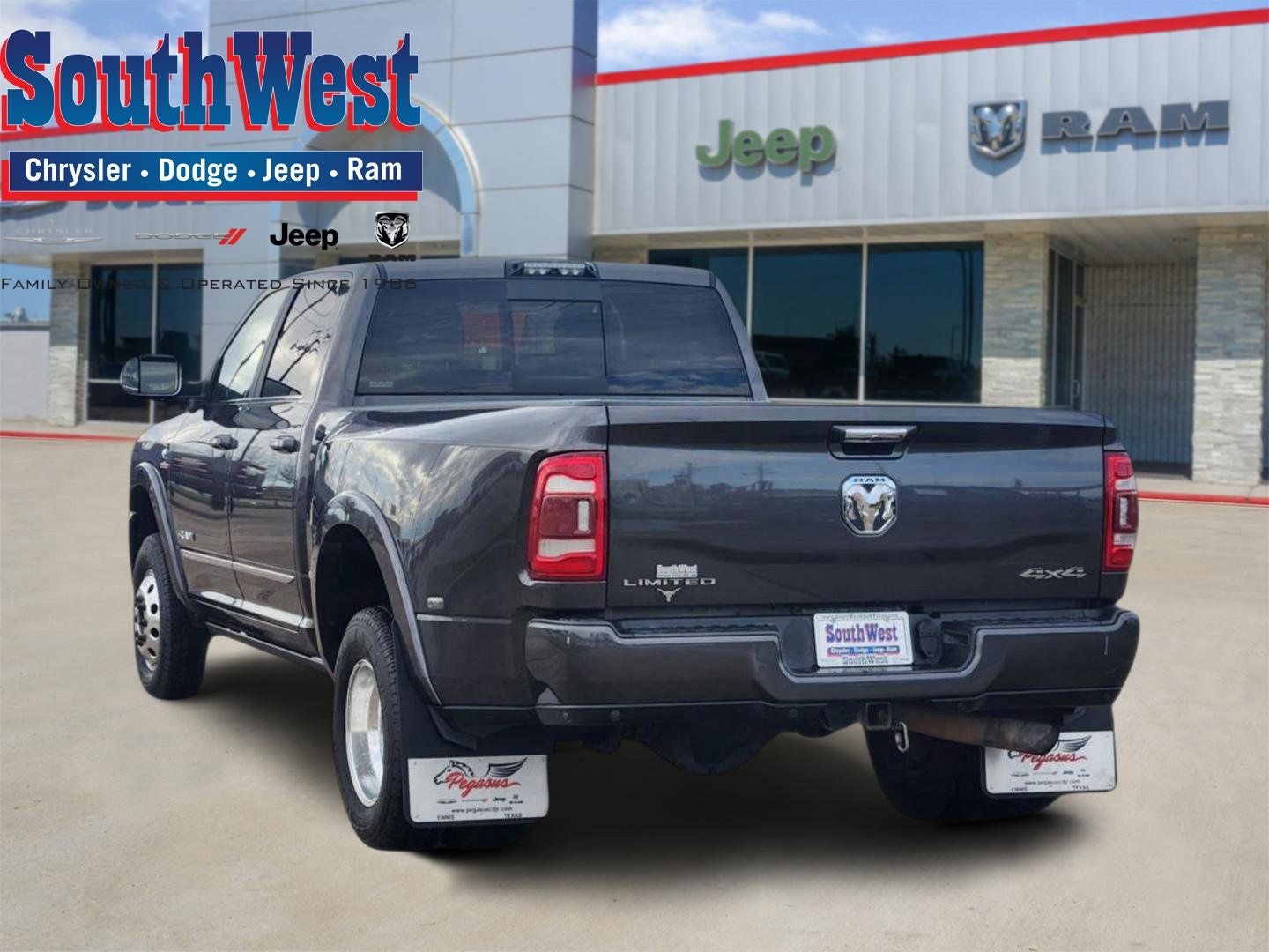 2020 RAM Ram 3500 Limited Crew Cab 4x4 8' Box