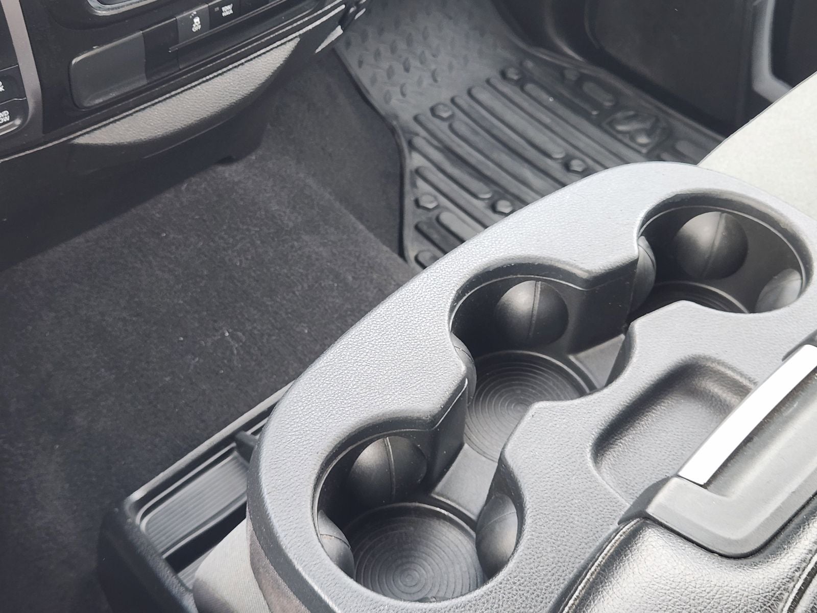 2023 RAM 1500 Classic SLT Crew Cab 4x4 5'7' Box