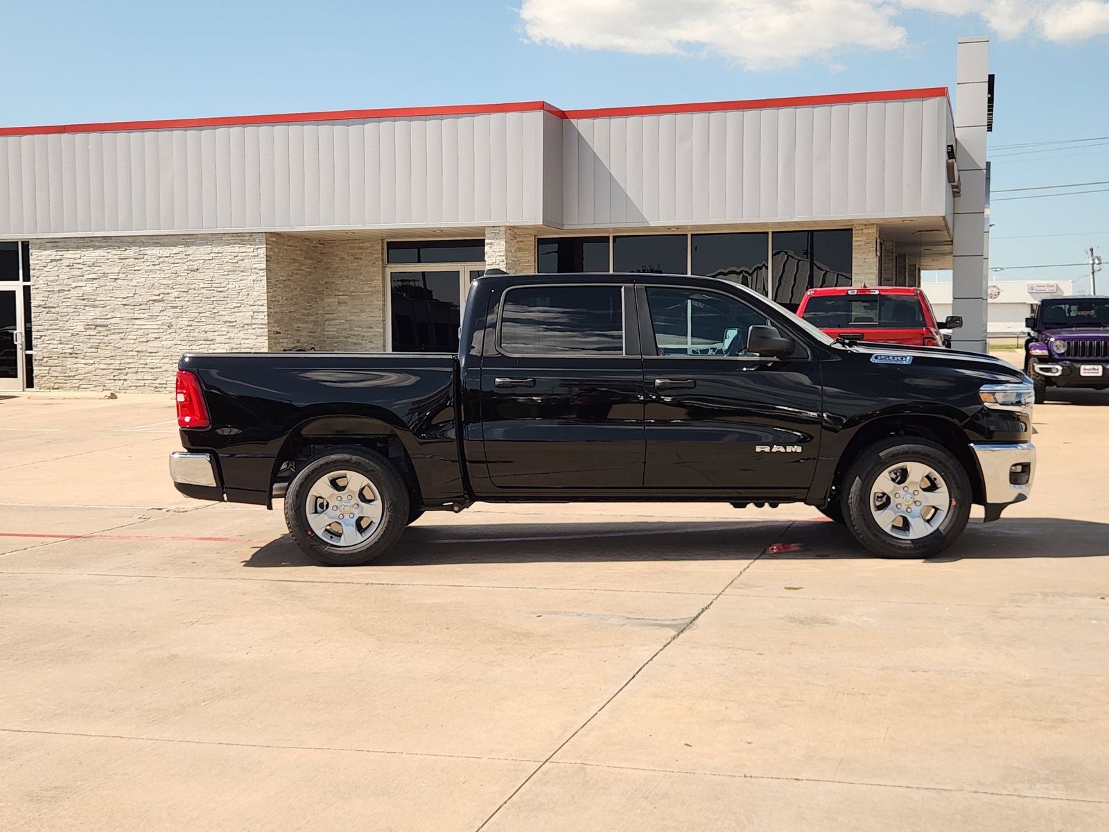 2026 RAM Ram 1500 RAM 1500 LONE STAR CREW CAB 4X2 5'7' BOX