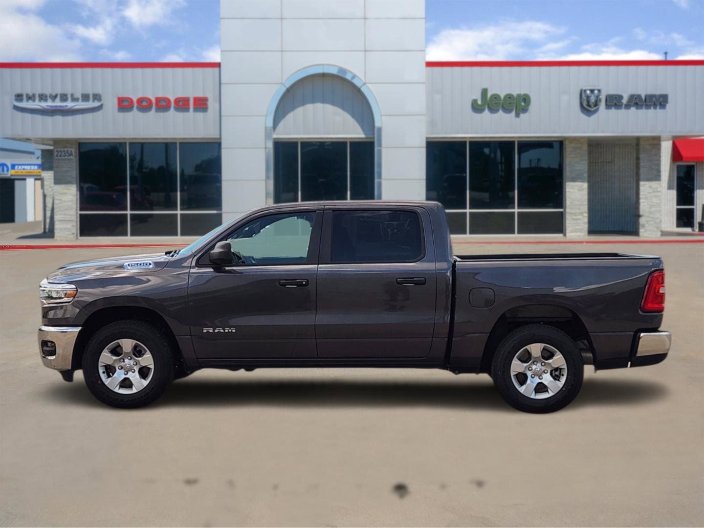 2026 RAM Ram 1500 RAM 1500 LONE STAR CREW CAB 4X2 5'7' BOX