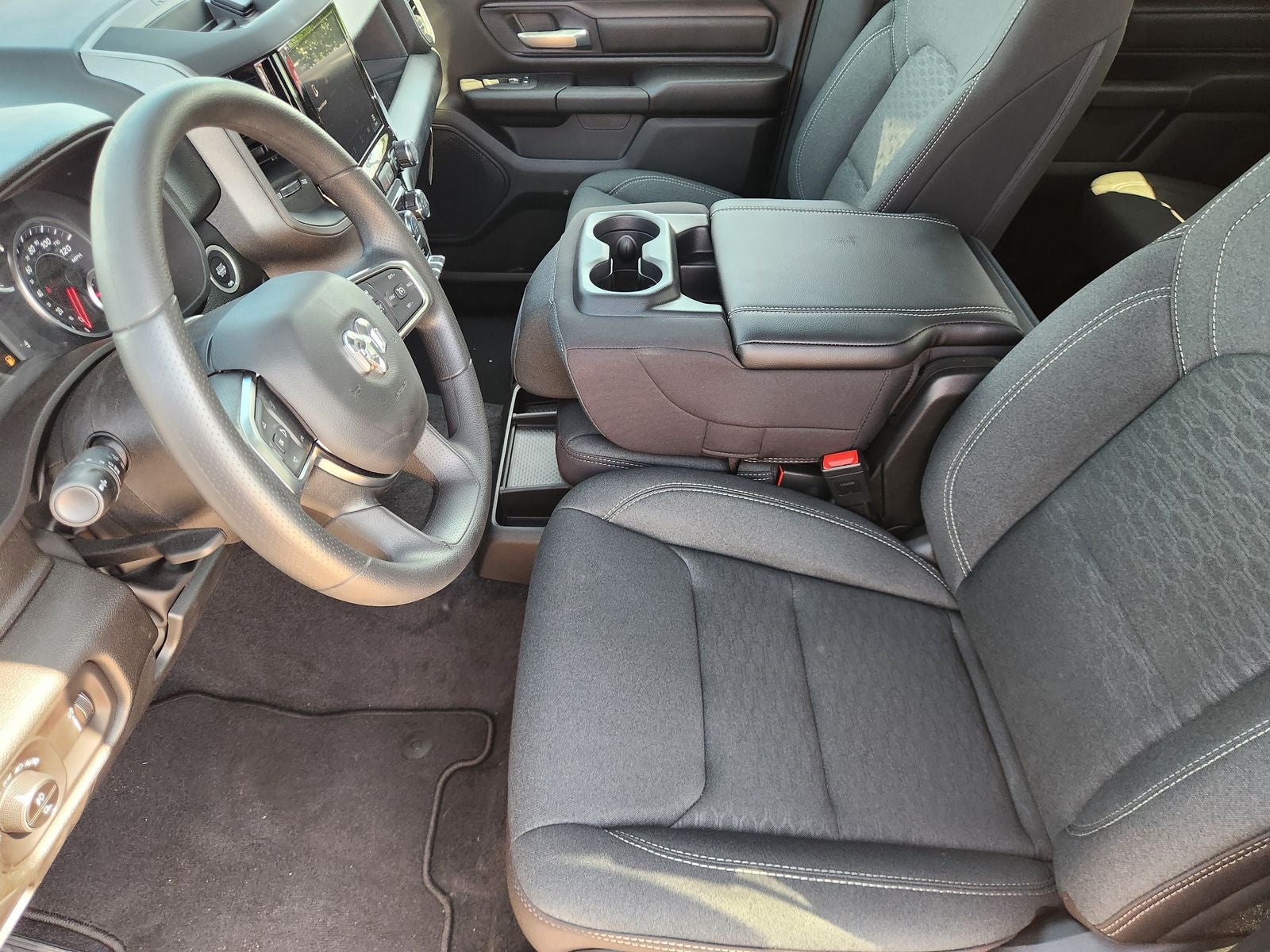 2026 RAM Ram 1500 RAM 1500 EXPRESS CREW CAB 4X2 5'7' BOX