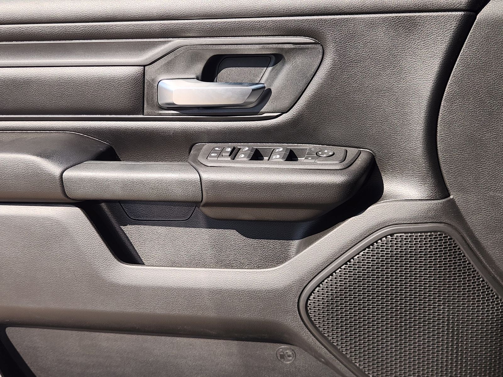 2026 RAM Ram 1500 RAM 1500 EXPRESS CREW CAB 4X2 5'7' BOX