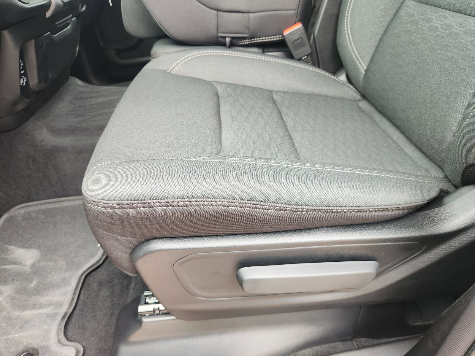 2026 RAM Ram 1500 RAM 1500 EXPRESS CREW CAB 4X2 5'7' BOX