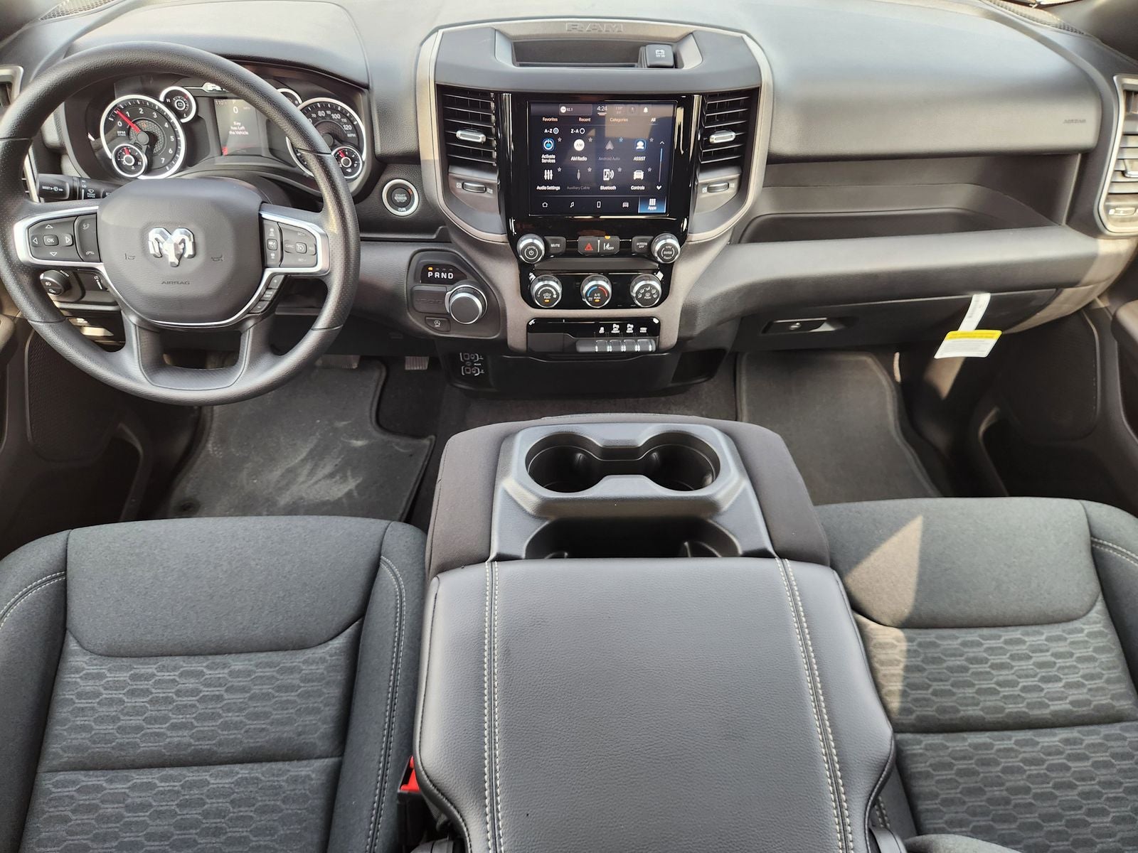 2026 RAM Ram 1500 RAM 1500 EXPRESS CREW CAB 4X2 5'7' BOX