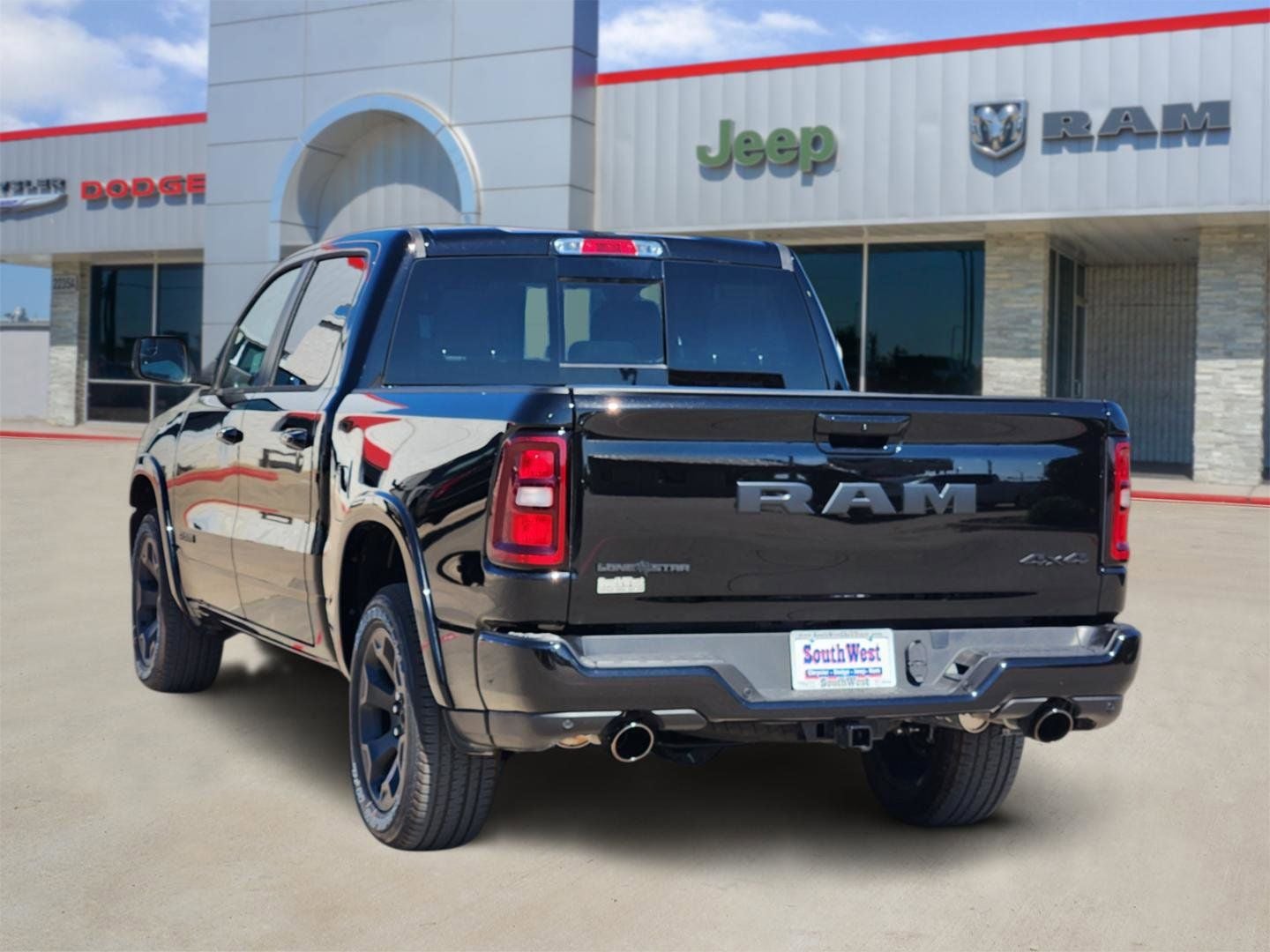 2026 RAM Ram 1500 RAM 1500 LONE STAR CREW CAB 4X4 5'7' BOX