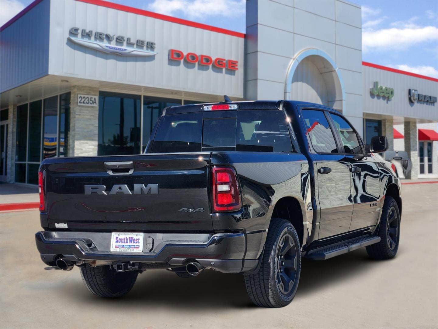 2026 RAM Ram 1500 RAM 1500 EXPRESS CREW CAB 4X4 5'7' BOX