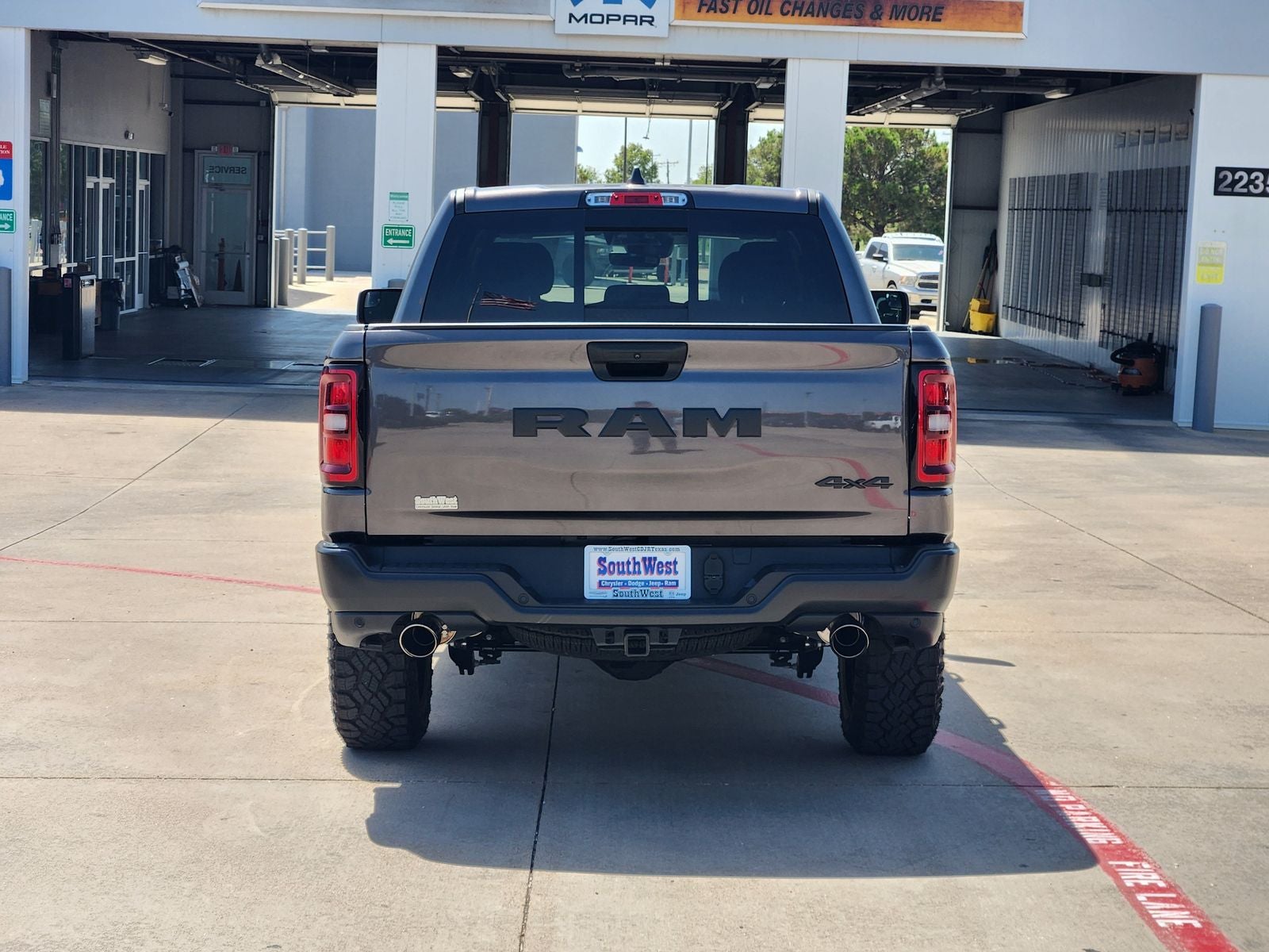 2026 RAM Ram 1500 RAM 1500 WARLOCK CREW CAB 4X4 5'7' BOX