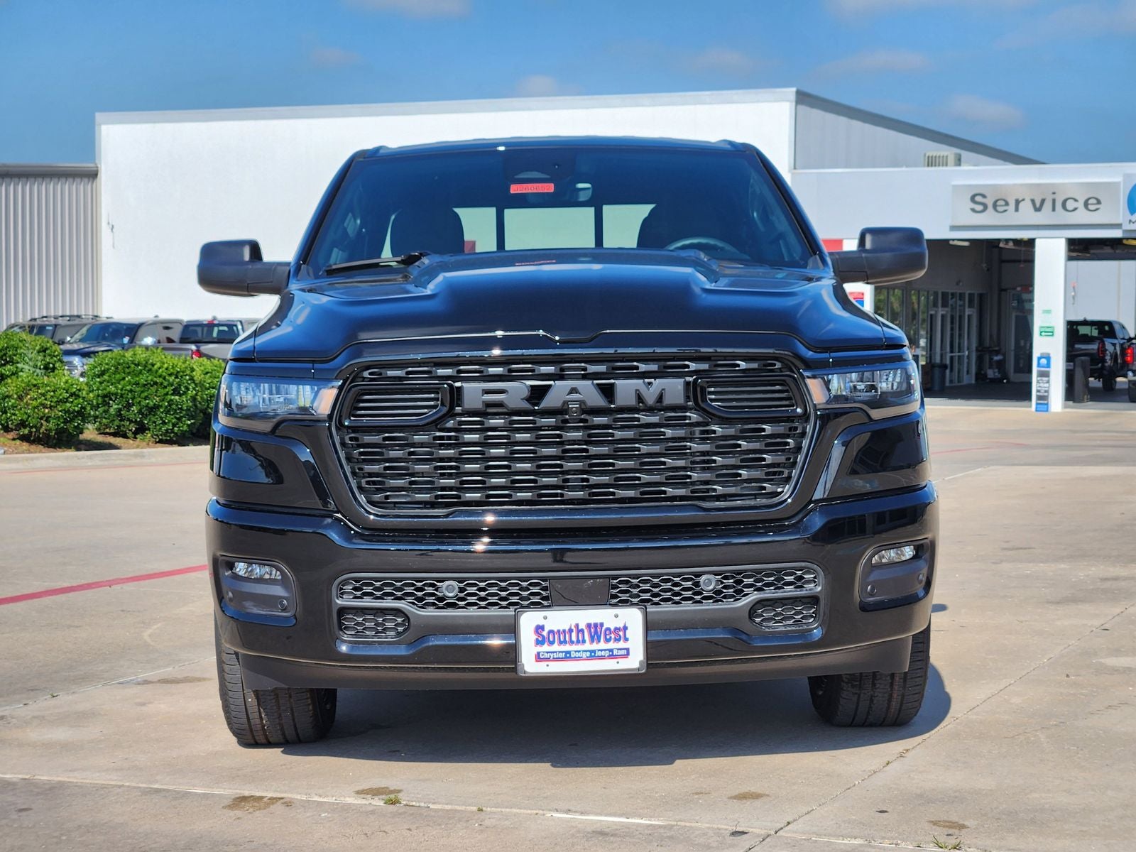 2026 RAM Ram 1500 RAM 1500 EXPRESS CREW CAB 4X4 5'7' BOX