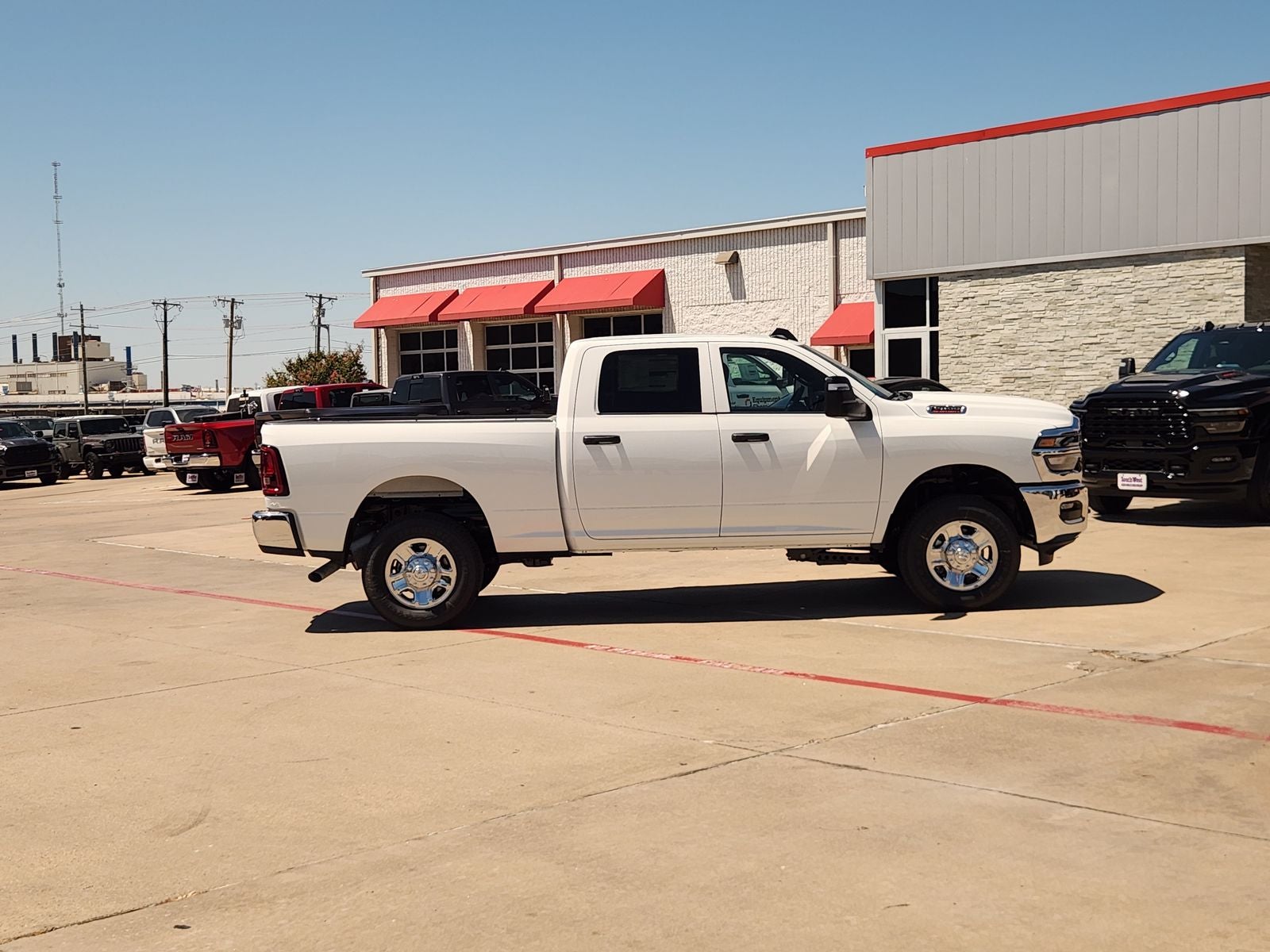 2026 RAM Ram 2500 RAM 2500 TRADESMAN CREW CAB 4X4 6'4' BOX