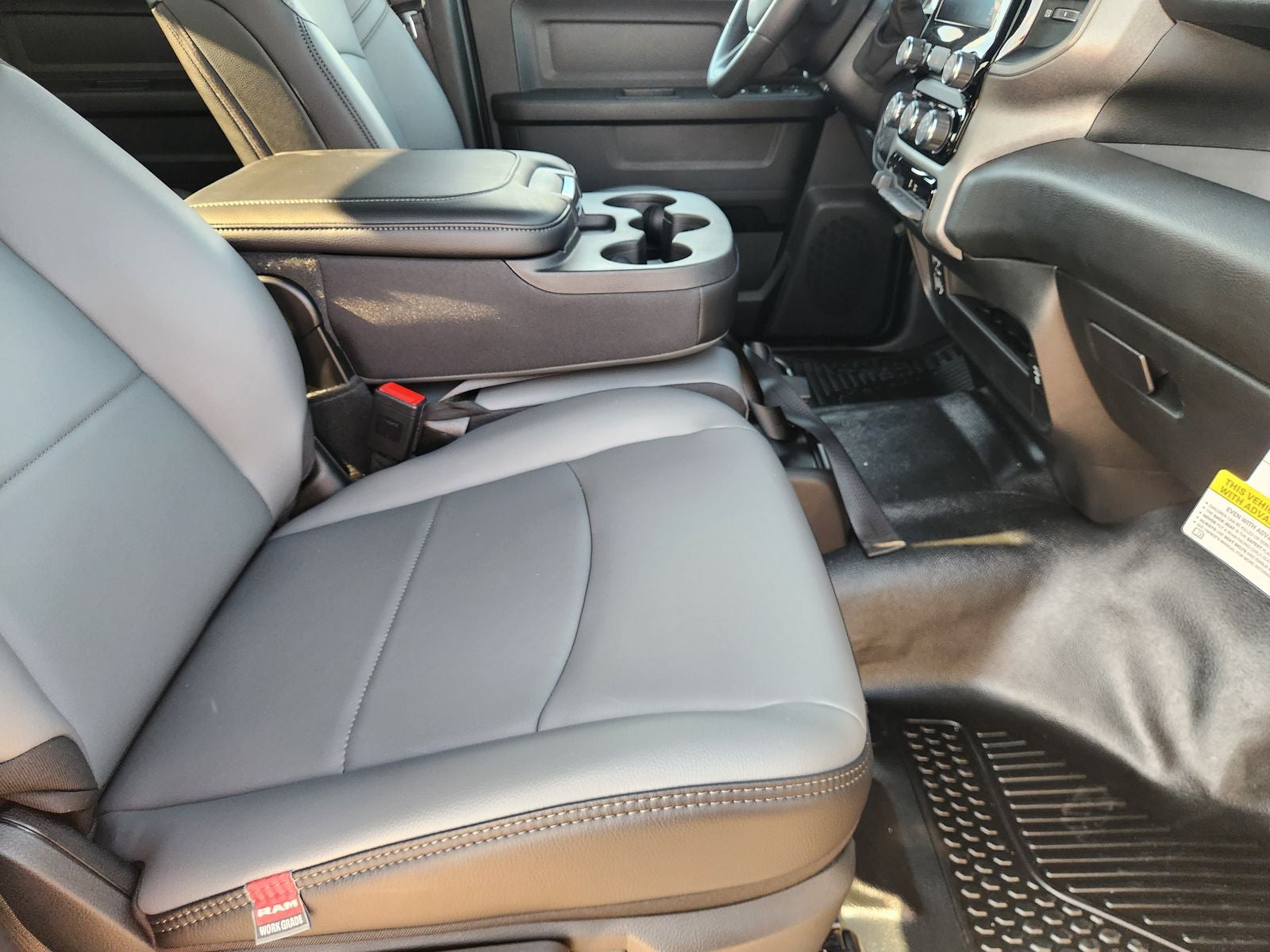 2026 RAM Ram 2500 RAM 2500 TRADESMAN CREW CAB 4X4 6'4' BOX
