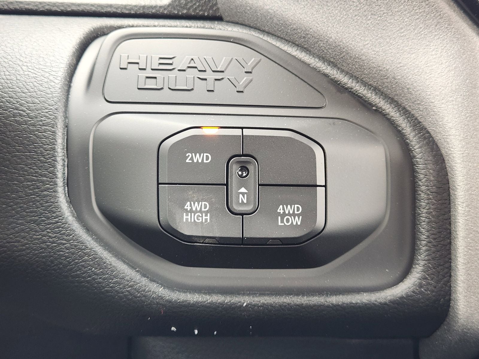 2026 RAM Ram 2500 RAM 2500 BLACK EXPRESS CREW CAB 4X4 6'4' BOX