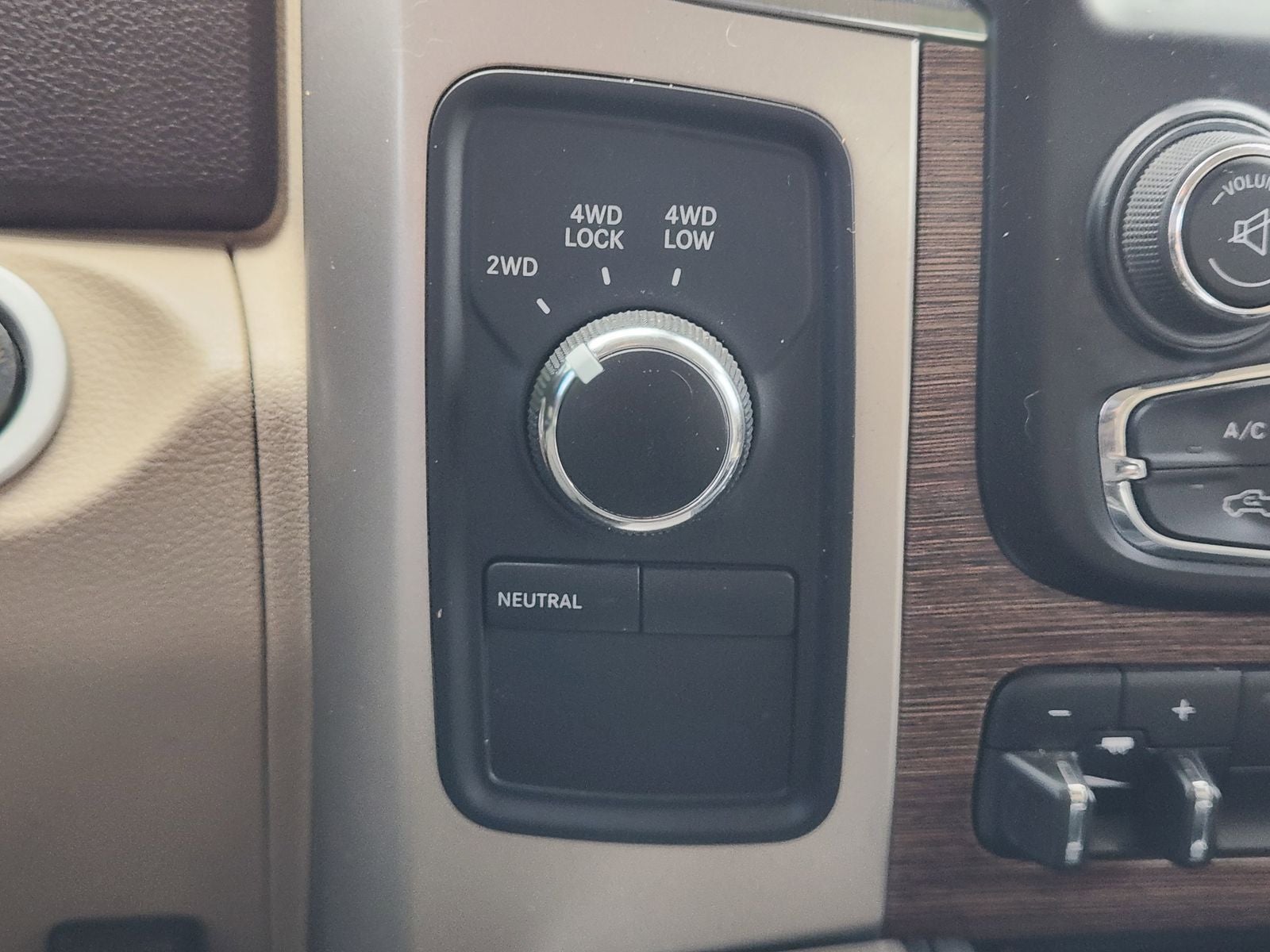 2017 RAM Ram 2500 Laramie Crew Cab 4x4 6'4' Box